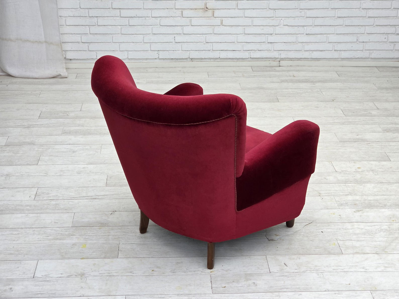 Mid-Century_Lounge_Chair,_Red_Velvet_Upholstery,_1960s_Denmark