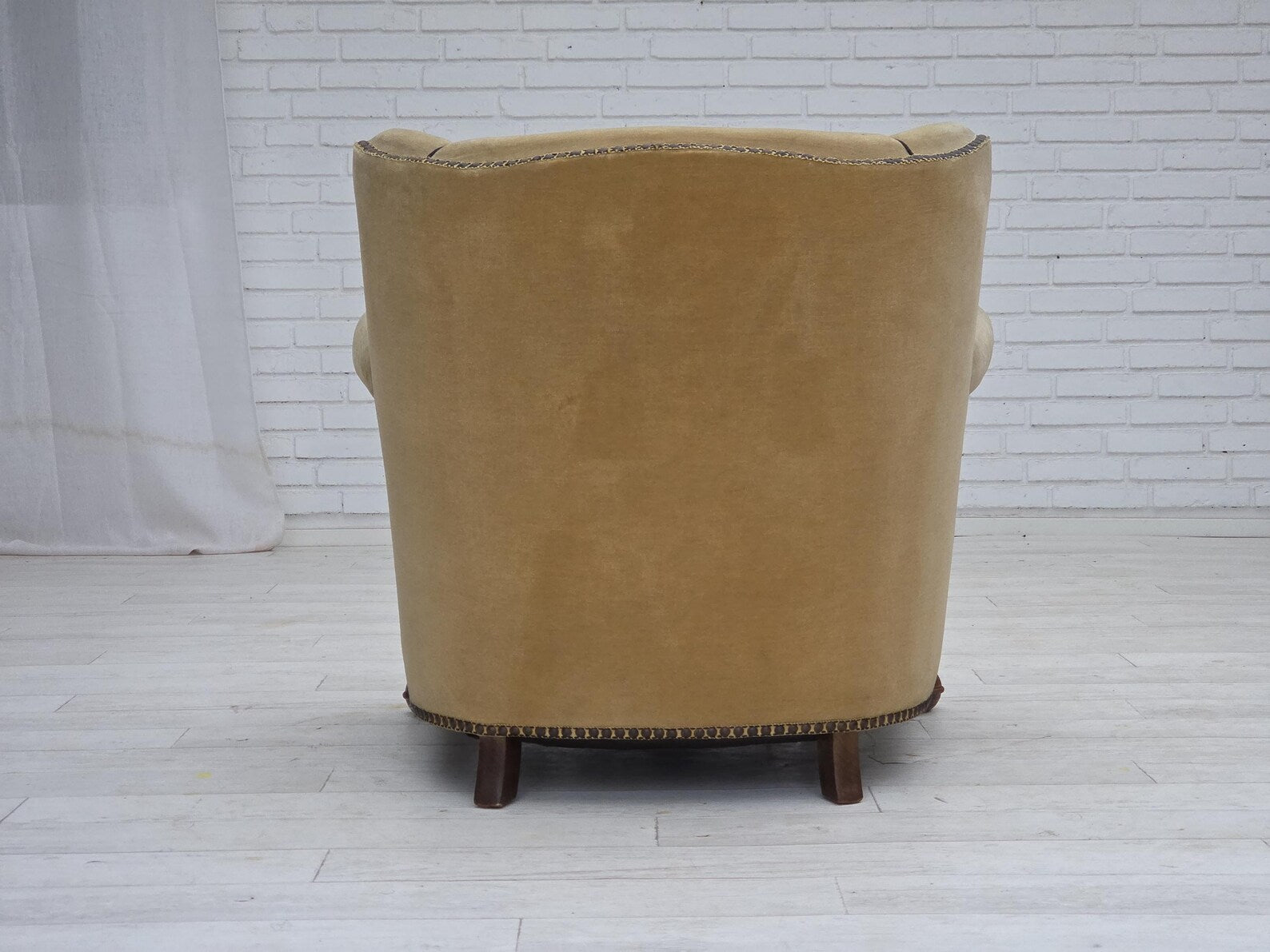 Danish_Relaxation_Armchair_in_Wood_and_Velour,_1950s,_Denmark