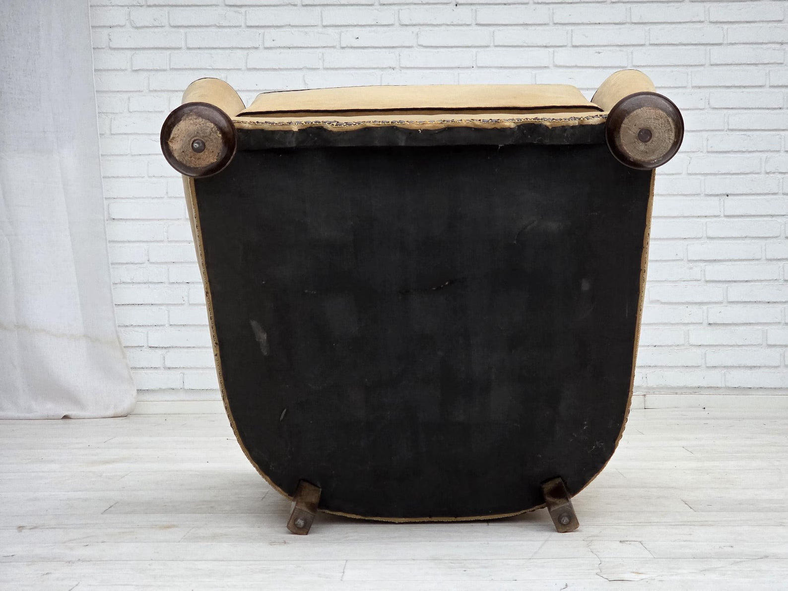 Danish_Relaxation_Armchair_in_Wood_and_Velour,_1950s,_Denmark