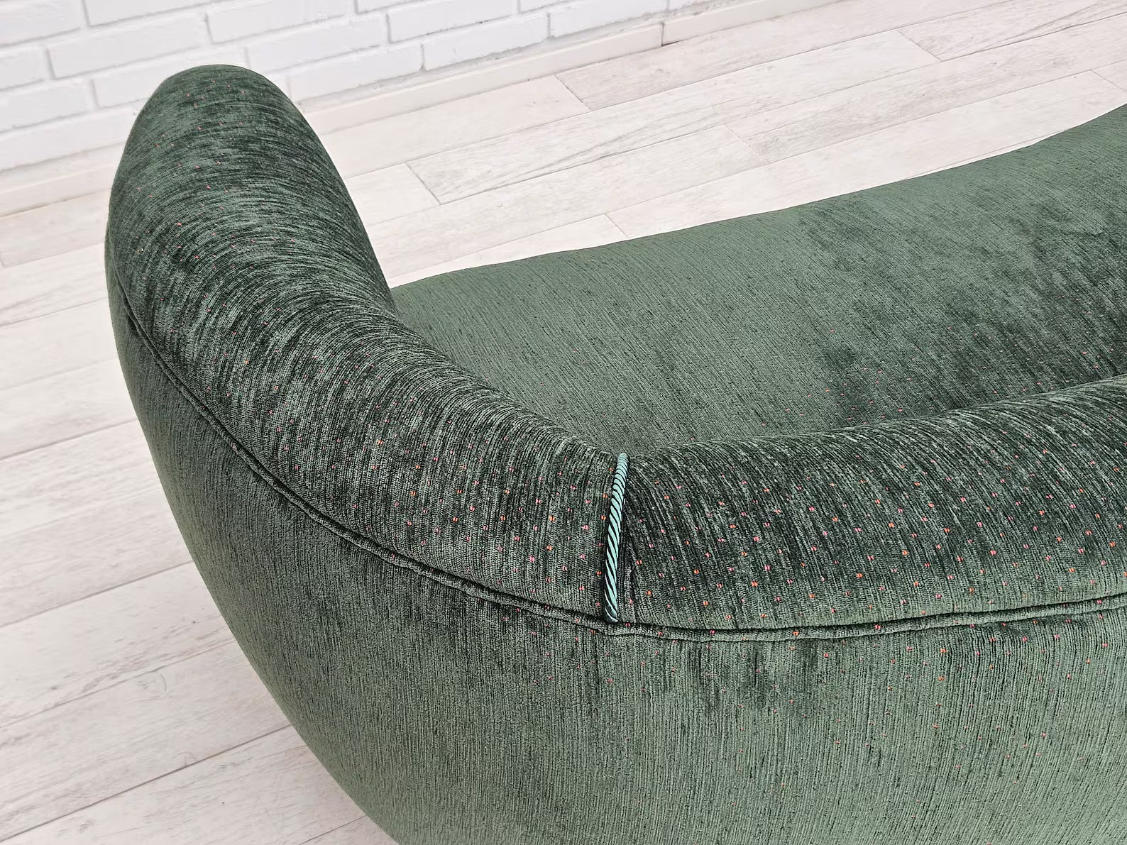 Mid-Century_Modern_2-Seater_Sofa,_1960s_Denmark
