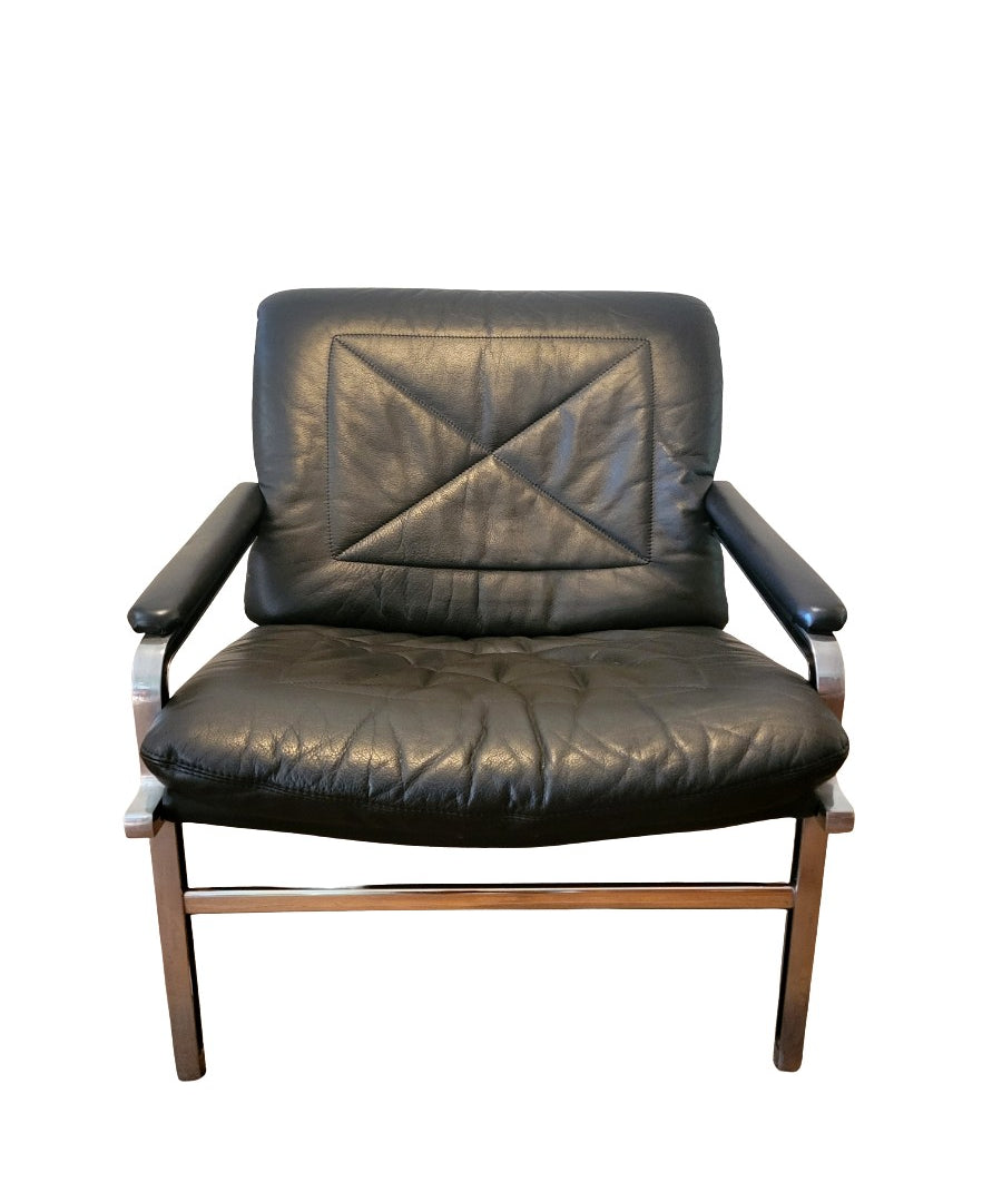 Mid_Century_Modern_Aluline_lounge_chair_by_Andre_Vandenbeuck_for_Strassle_1960's