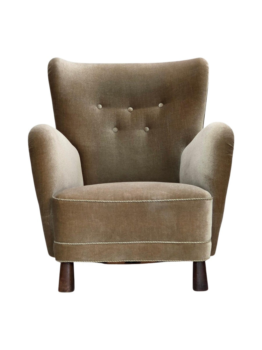 Mid-Century_Modern_Armchair,_Green_Upholstery_&_Oak_Legs,_1960s_Denmark