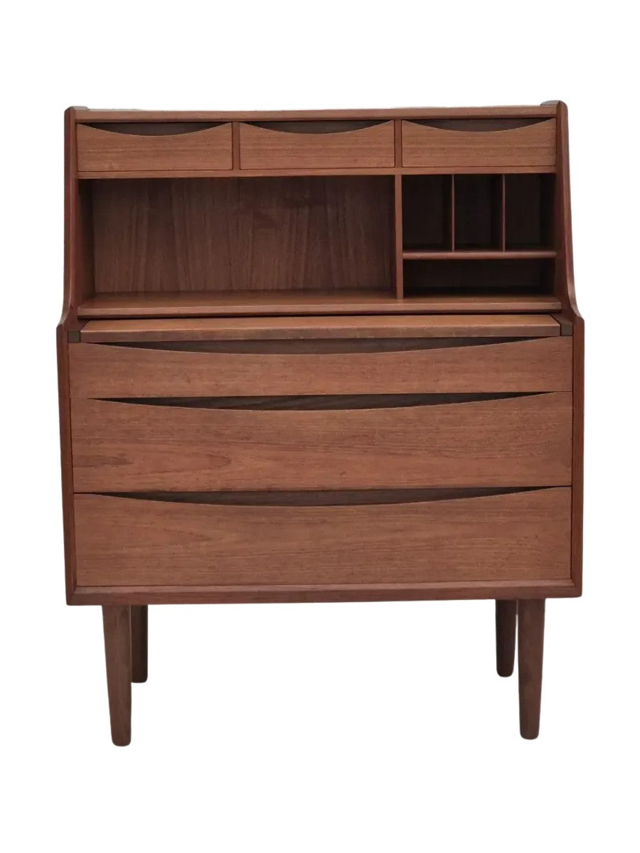 Mid-Century_Modern_Dresser,_Teak,_1960s_Denmark