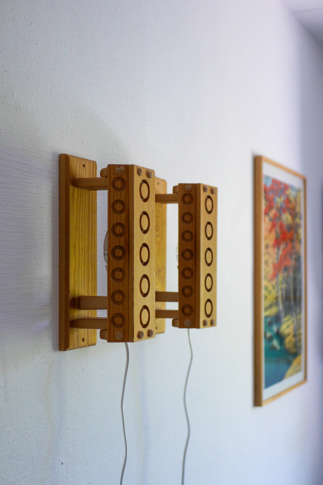 Set_of_2_Pine_Wall_Lights_by_Stig_Sandqvist,_Swedish_Mid-Century_Modern,_1970s