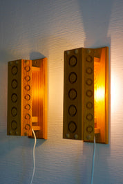 Set_of_2_Pine_Wall_Lights_by_Stig_Sandqvist,_Swedish_Mid-Century_Modern,_1970s