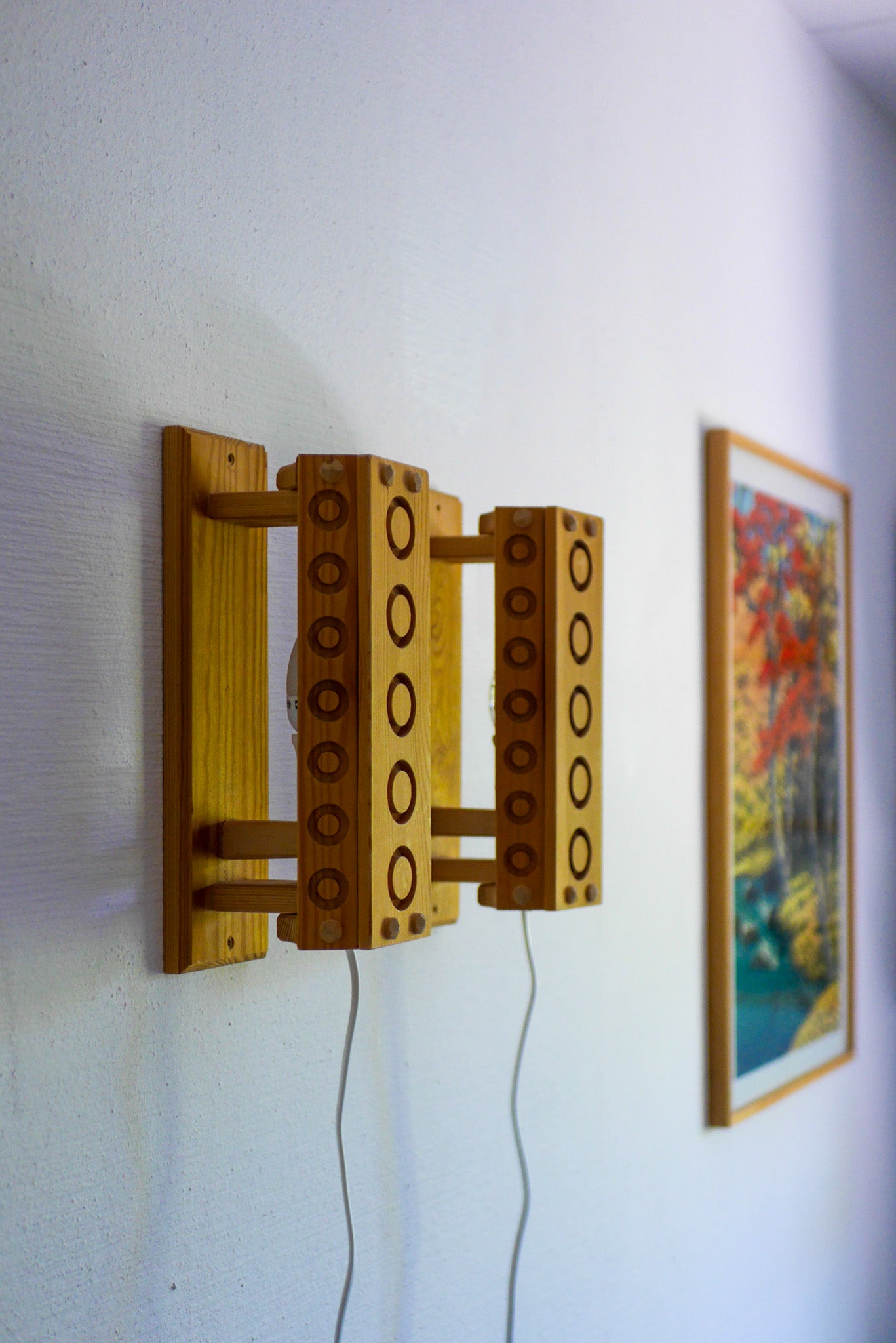 Set_of_2_Pine_Wall_Lights_by_Stig_Sandqvist,_Swedish_Mid-Century_Modern,_1970s