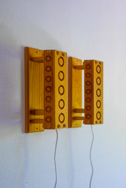 Set_of_2_Pine_Wall_Lights_by_Stig_Sandqvist,_Swedish_Mid-Century_Modern,_1970s