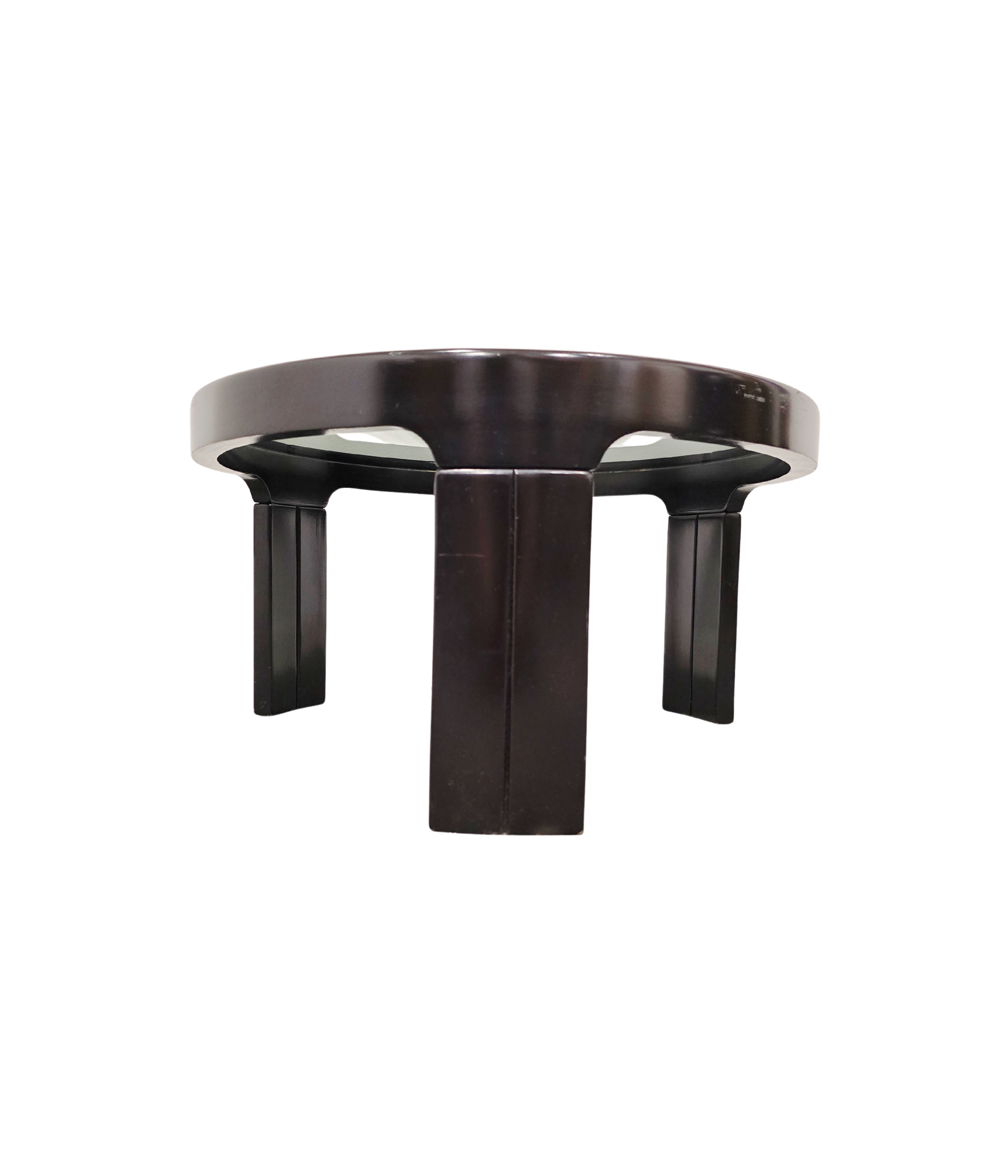Mid-Century_Modern_Round_Coffee_Table_in_Smoked_Glass_with_Sculptural_Black_Tripod_Base,_1970s