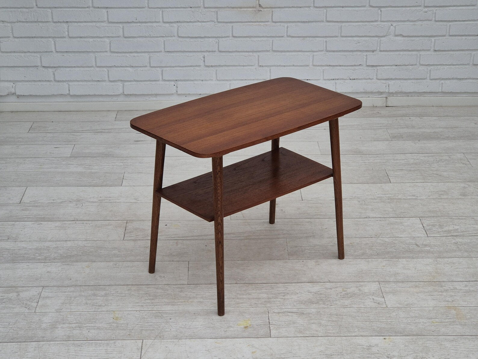 Mid-Century_Modern_Side_Table_in_Teak,_1960s_Denmark