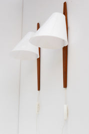 Teak_Wall_Sconces_by_Uno_and_Östen_Kristiansson_for_Luxus,_Sweden,_1960s