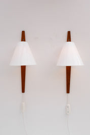 Teak_Wall_Sconces_by_Uno_and_Östen_Kristiansson_for_Luxus,_Sweden,_1960s