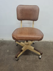 Mid-Century_Modern_Swivel_Office_Chair_by_United_Chair_Co.,_1950s