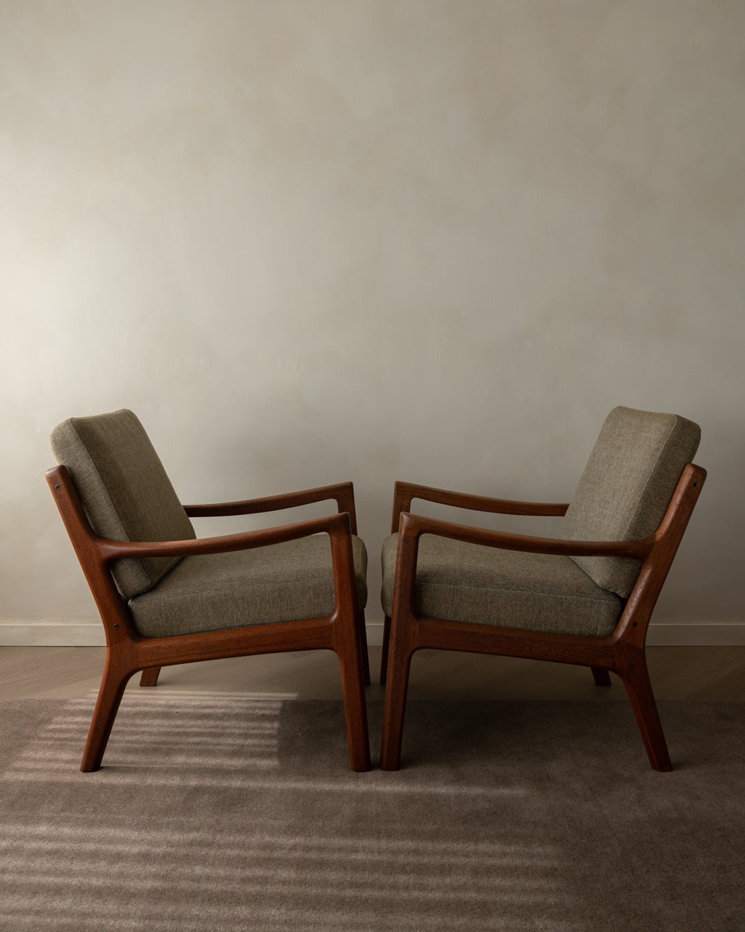 Set_of_2_Vintage_Danish_Teak_Senator_Lounge_Chairs_by_Ole_Wanscher_for_Cado,_1960s_Mid_Century_Modern