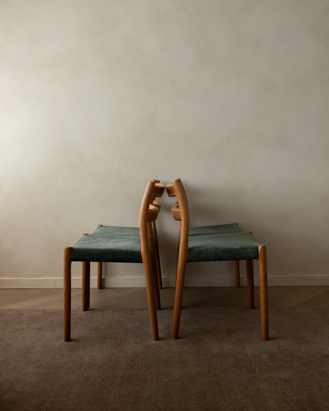 Set_of_4_Vintage_Danish_Oak_Model_84_Dining_Chairs_by_Niels_Otto_Møller_for_J.L._Møllers,_1970s_Scandinavian_Modern