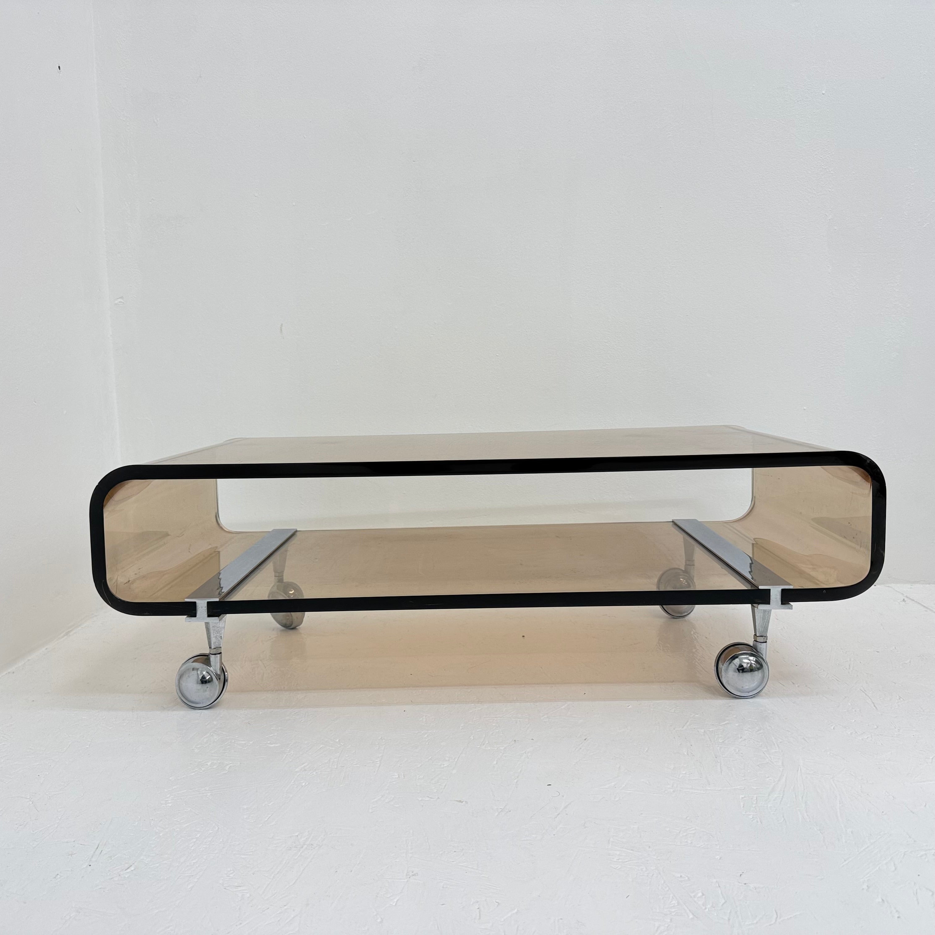 Michel_Dumas_Plexiglas_Coffee_Table_for_Roche_Bobois,_1972