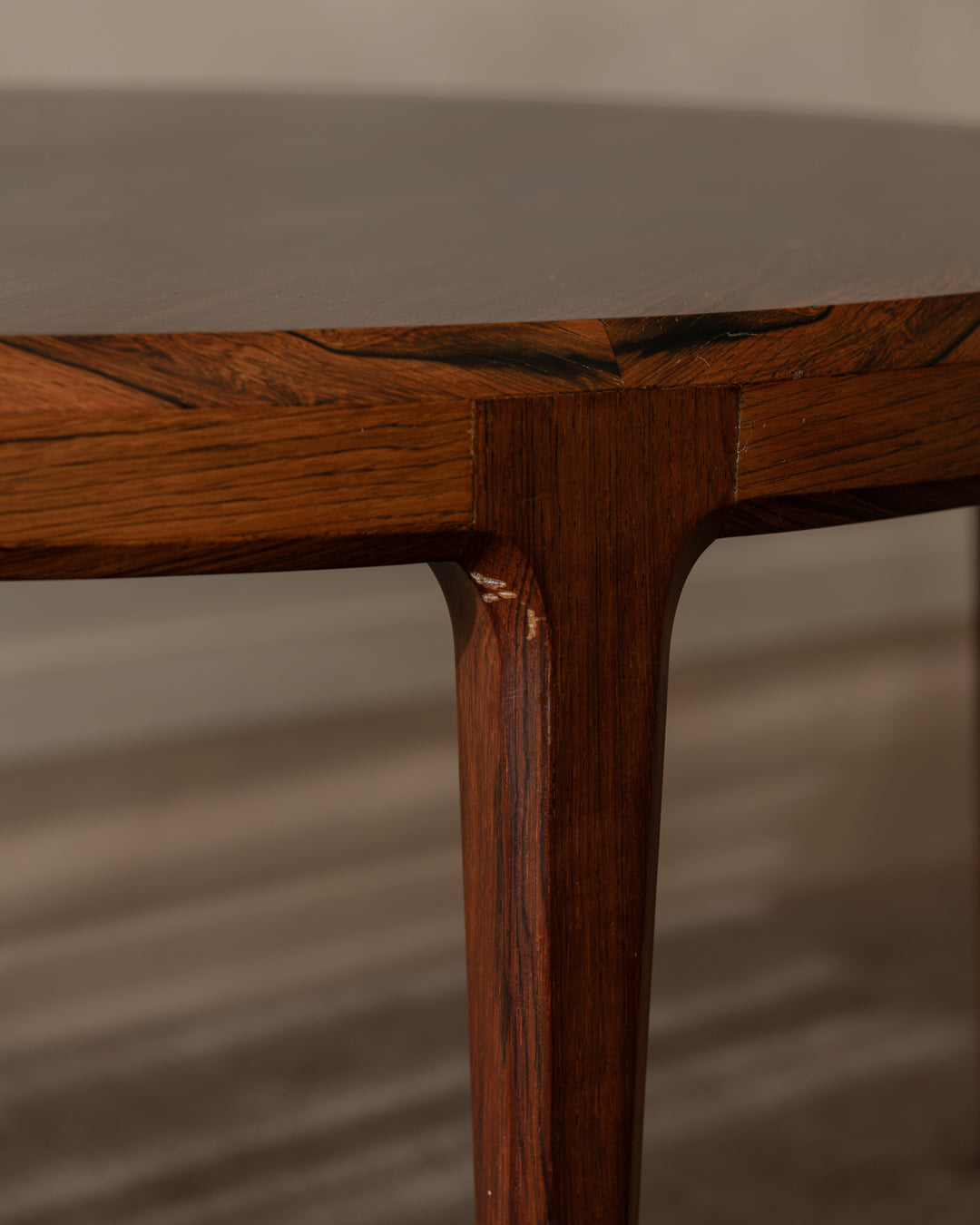 Model_283_Rosewood_Coffee_Table_by_Johannes_Andersen_for_CFC_Silkeborg,_Denmark_1960s