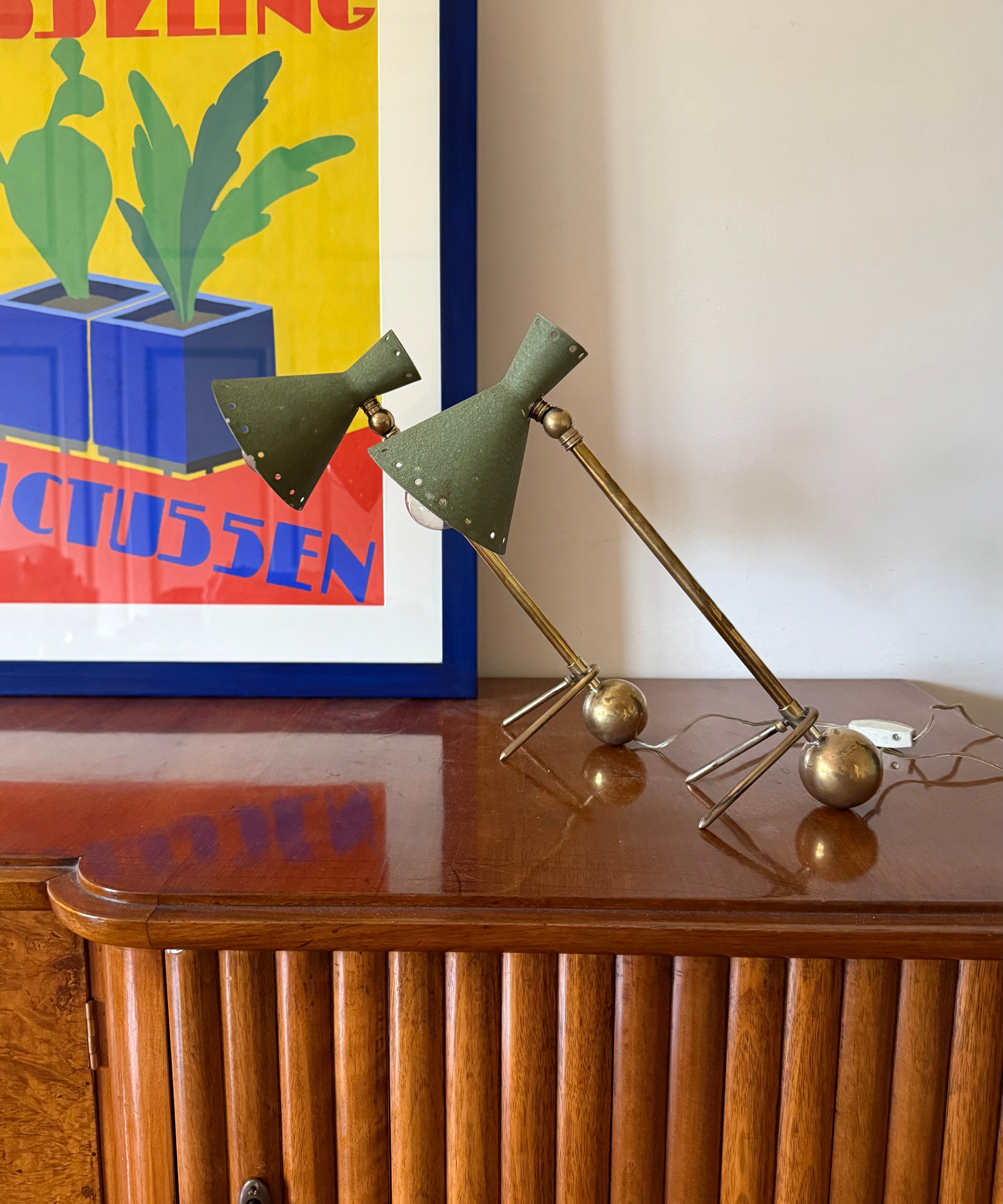 Set_of_2_Stilnovo_Attributed_Articulating_Table_Lamps_in_Brass_and_Aluminum,_Italy_1950s