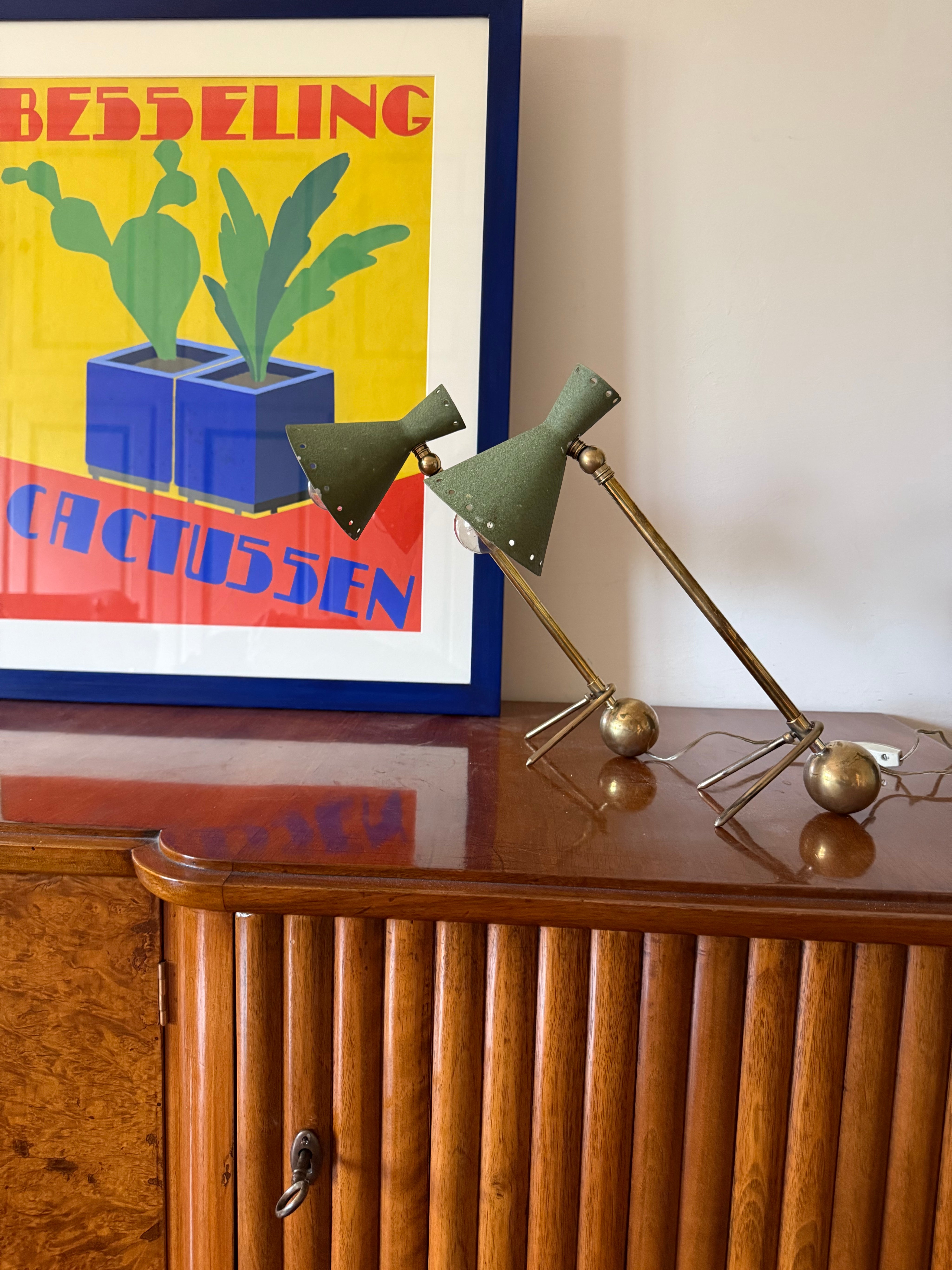 Set_of_2_Stilnovo_Attributed_Articulating_Table_Lamps_in_Brass_and_Aluminum,_Italy_1950s