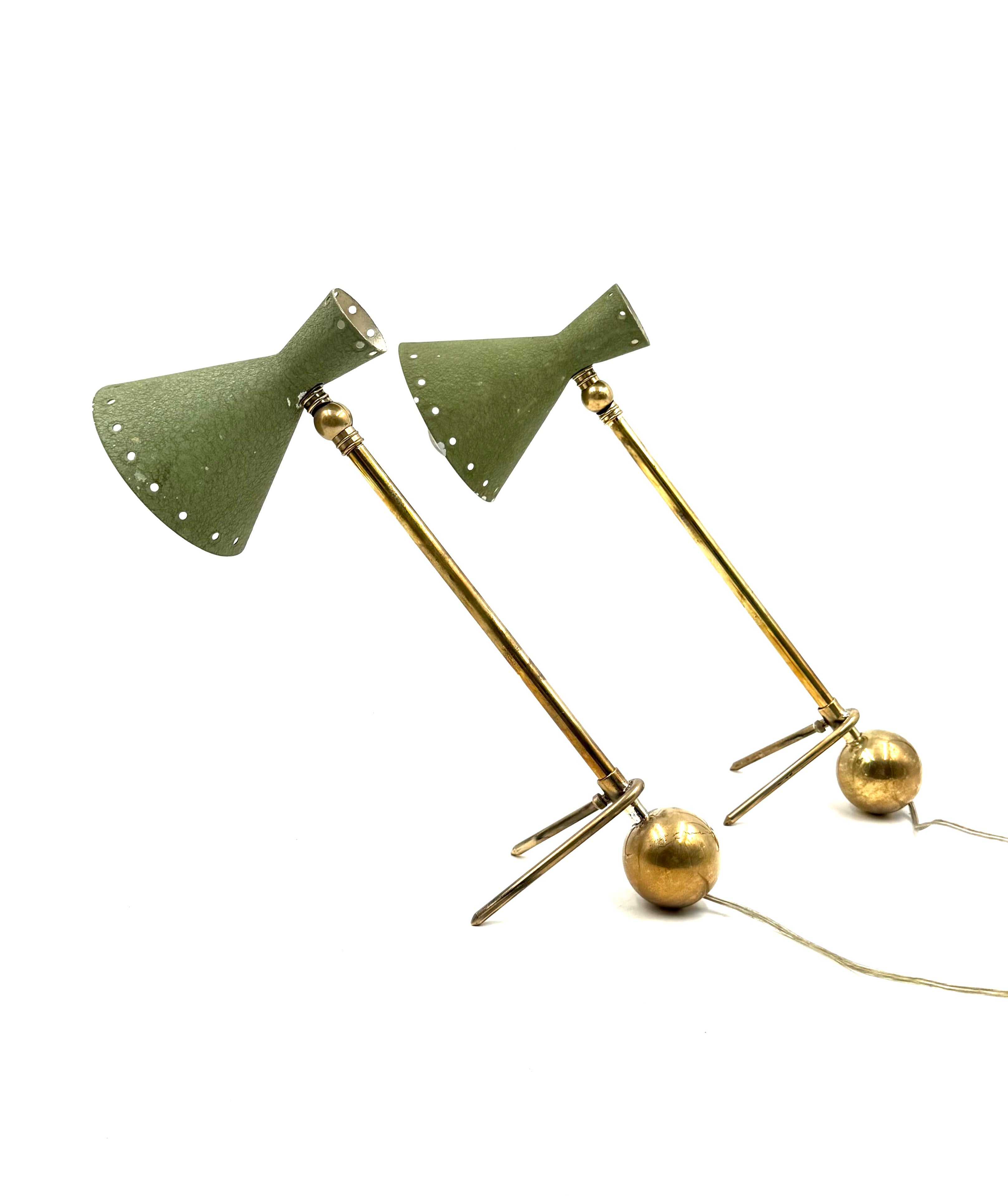 Set_of_2_Stilnovo_Attributed_Articulating_Table_Lamps_in_Brass_and_Aluminum,_Italy_1950s