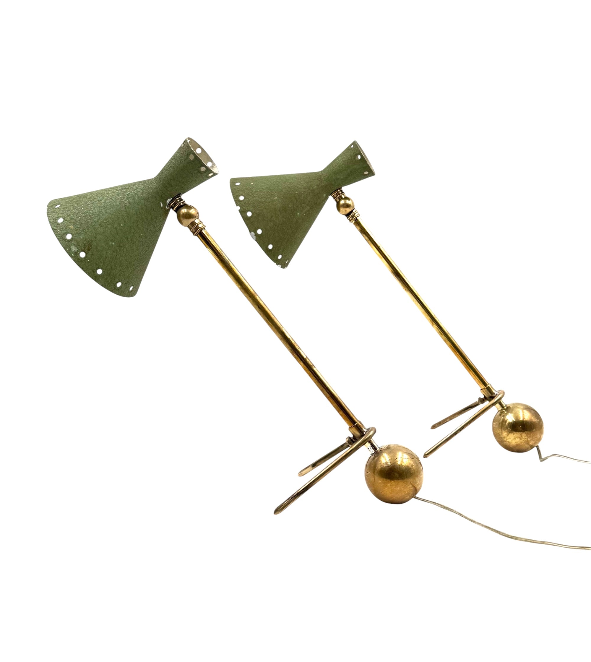 Set_of_2_Stilnovo_Attributed_Articulating_Table_Lamps_in_Brass_and_Aluminum,_Italy_1950s