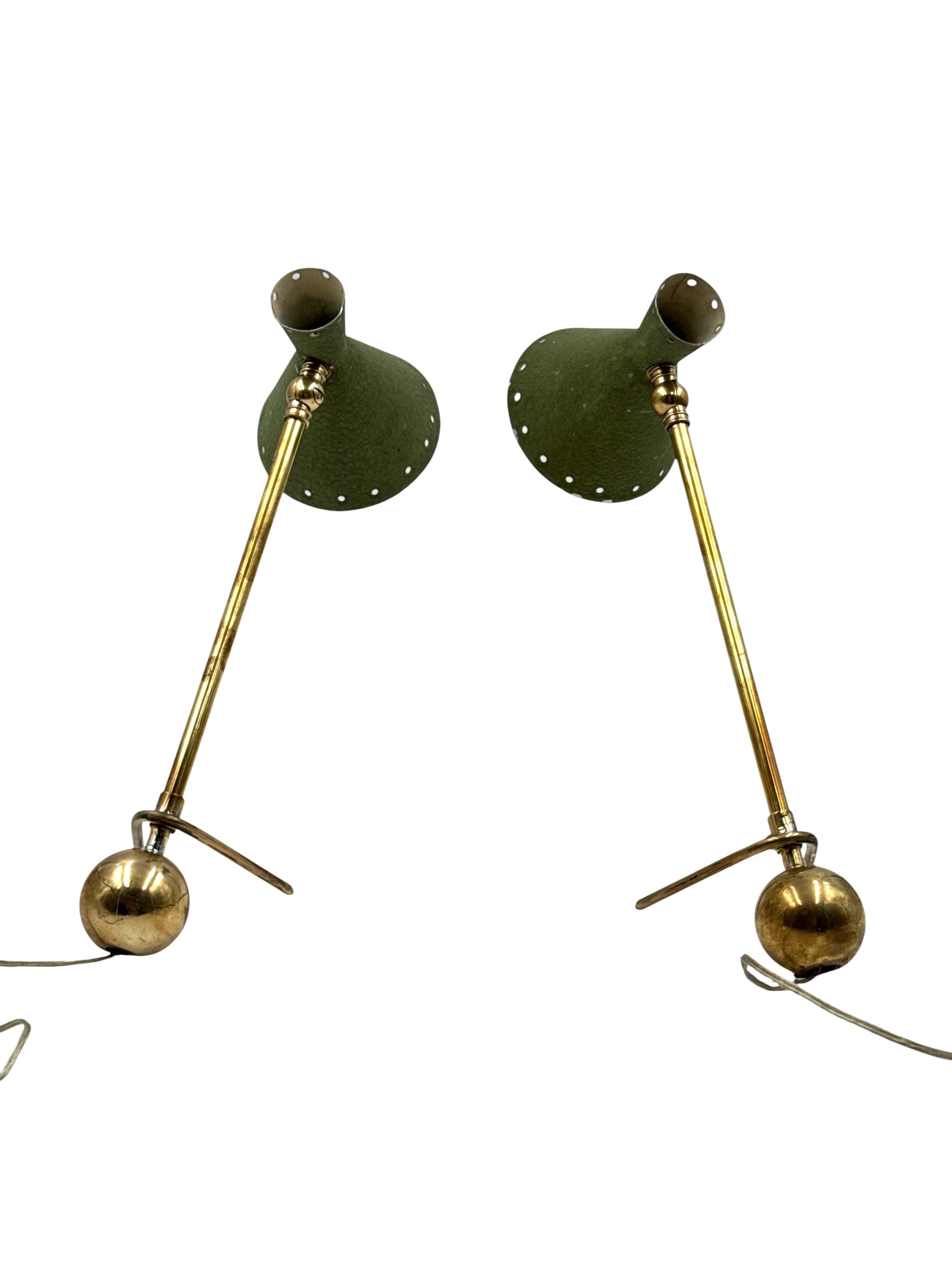 Set_of_2_Stilnovo_Attributed_Articulating_Table_Lamps_in_Brass_and_Aluminum,_Italy_1950s