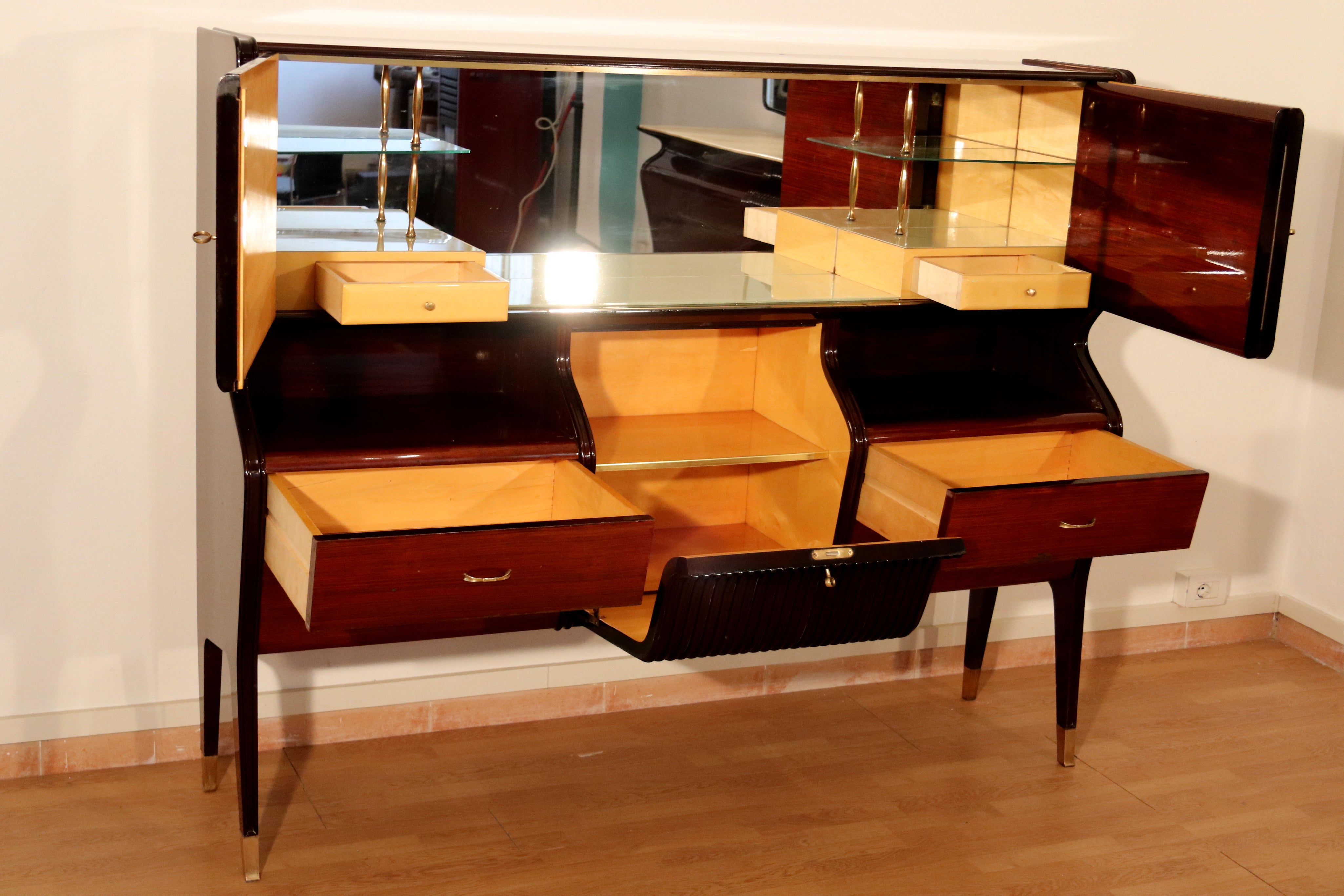 Osvaldo_Borsani_Rosewood_Sideboard_with_Bar_Cabinet_for_ABV,_Italy_1940s–50s