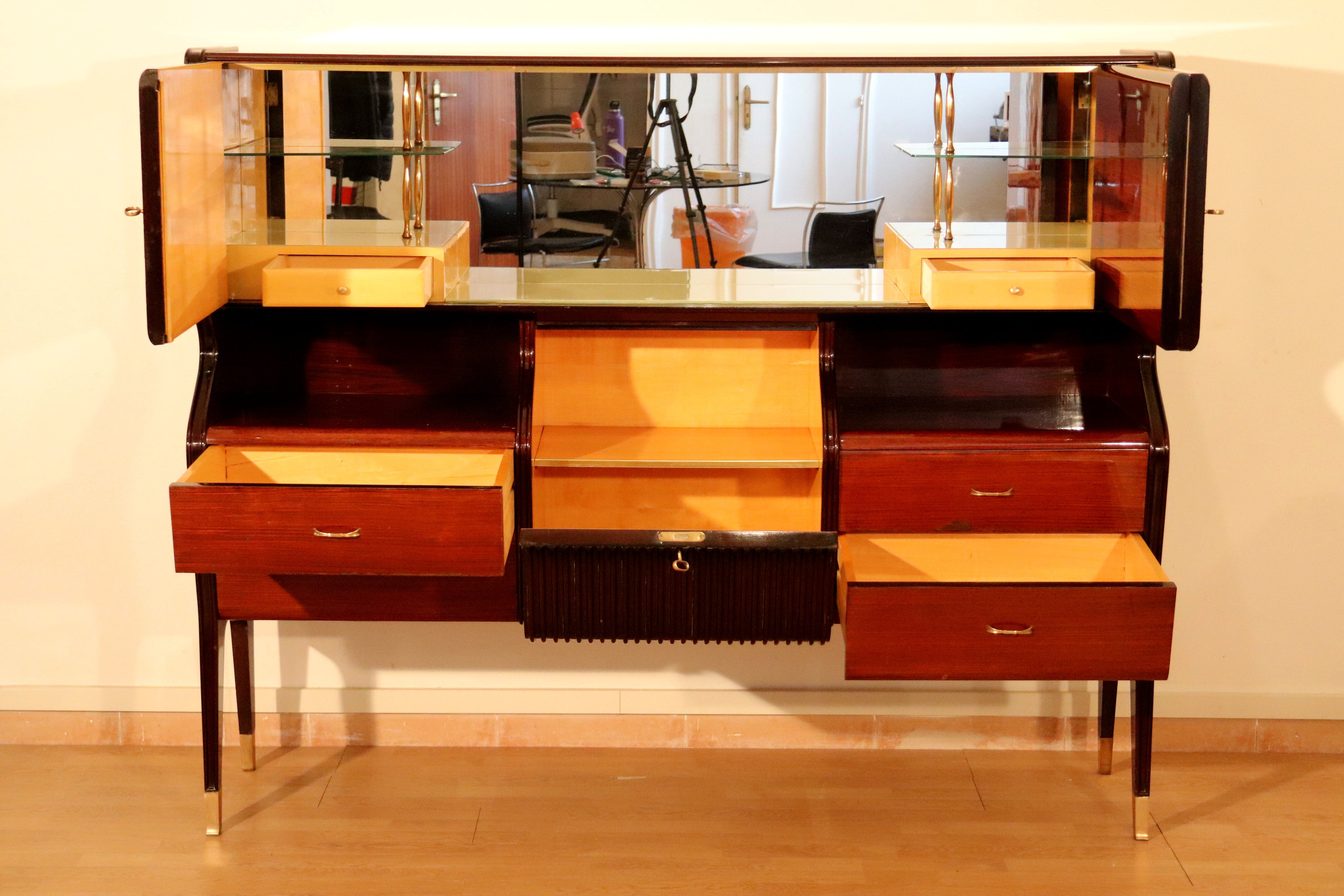 Osvaldo_Borsani_Rosewood_Sideboard_with_Bar_Cabinet_for_ABV,_Italy_1940s–50s