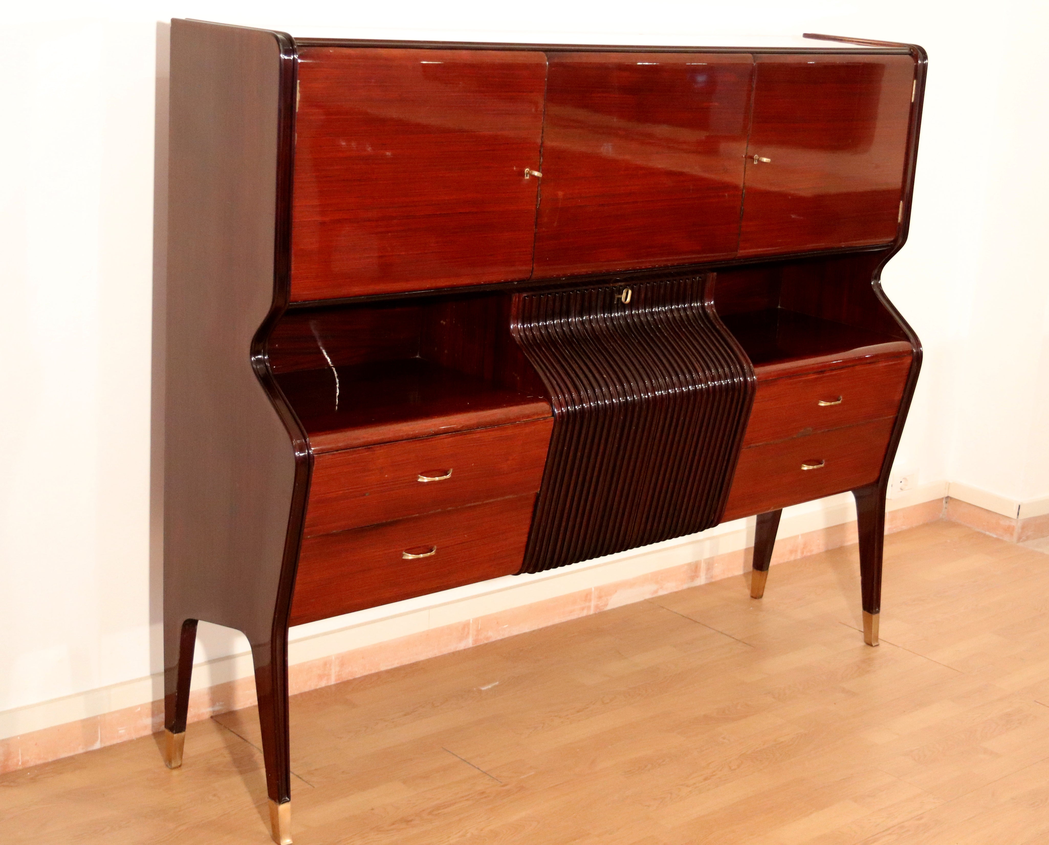 Osvaldo_Borsani_Rosewood_Sideboard_with_Bar_Cabinet_for_ABV,_Italy_1940s–50s