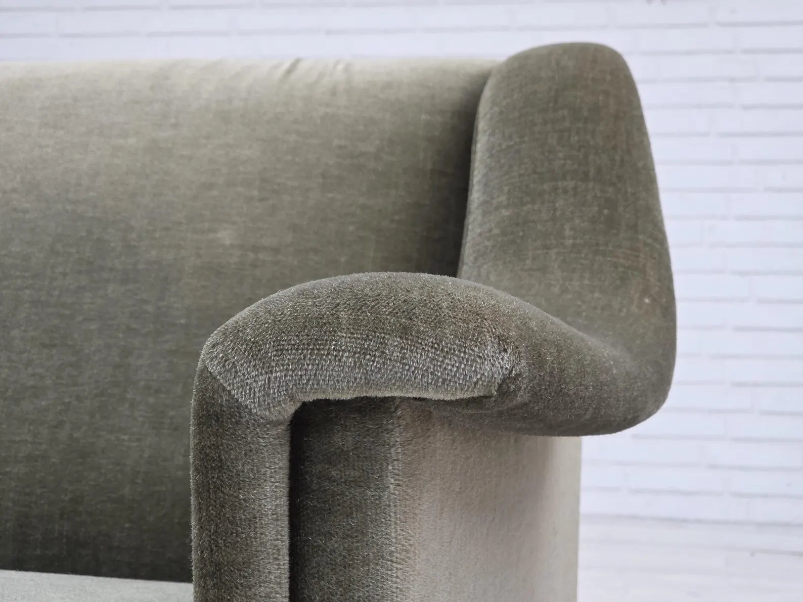 Danish_Two_Seater_Sofa_in_Green_Velour_and_Beech,_1970s,_Denmark