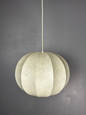 Mid-Century_Space_Age_Cocoon_Pendant_Lamp_by_Achille_Castiglioni,_1960s