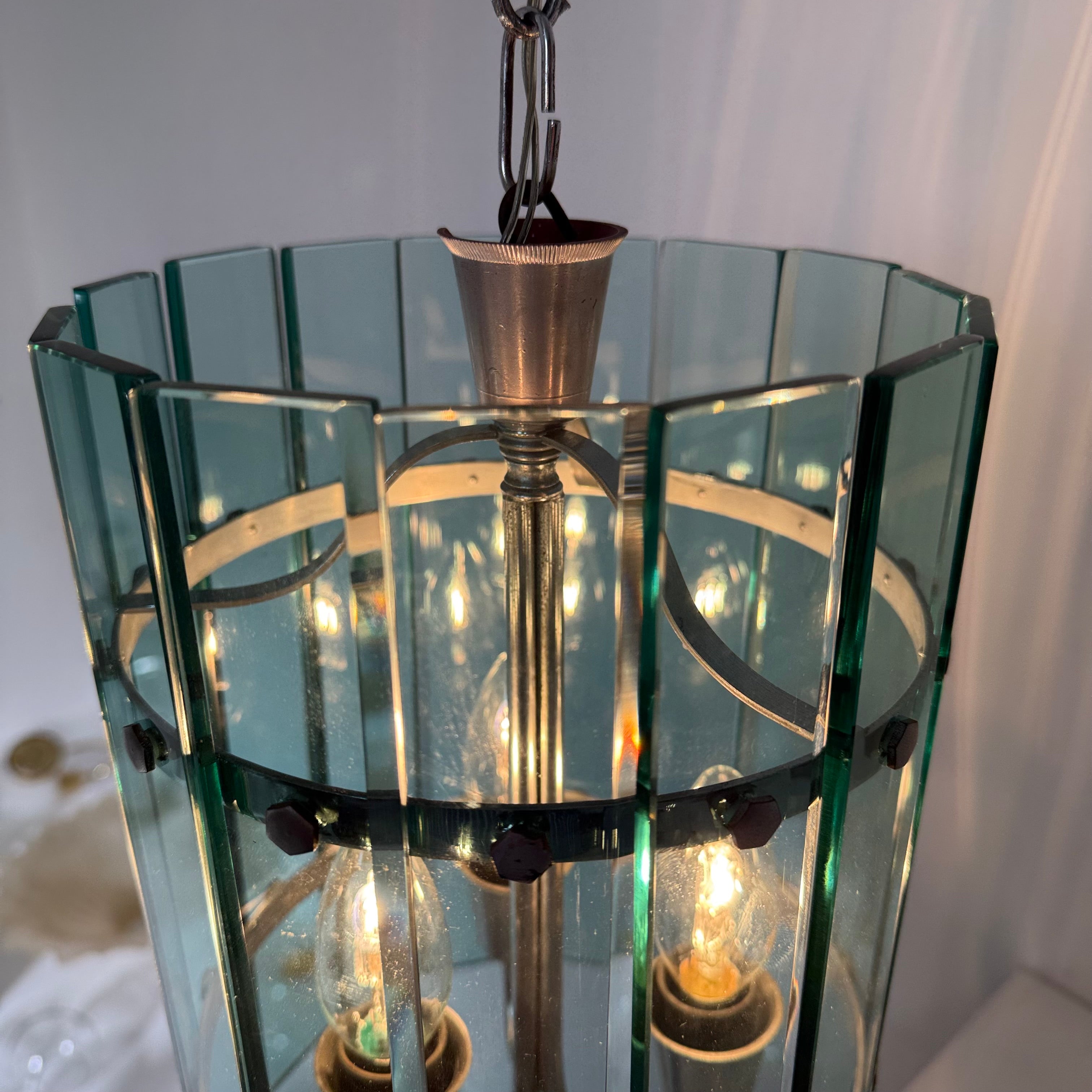 Veca_Glass_Pendant_Lamp,_Italy_1970s