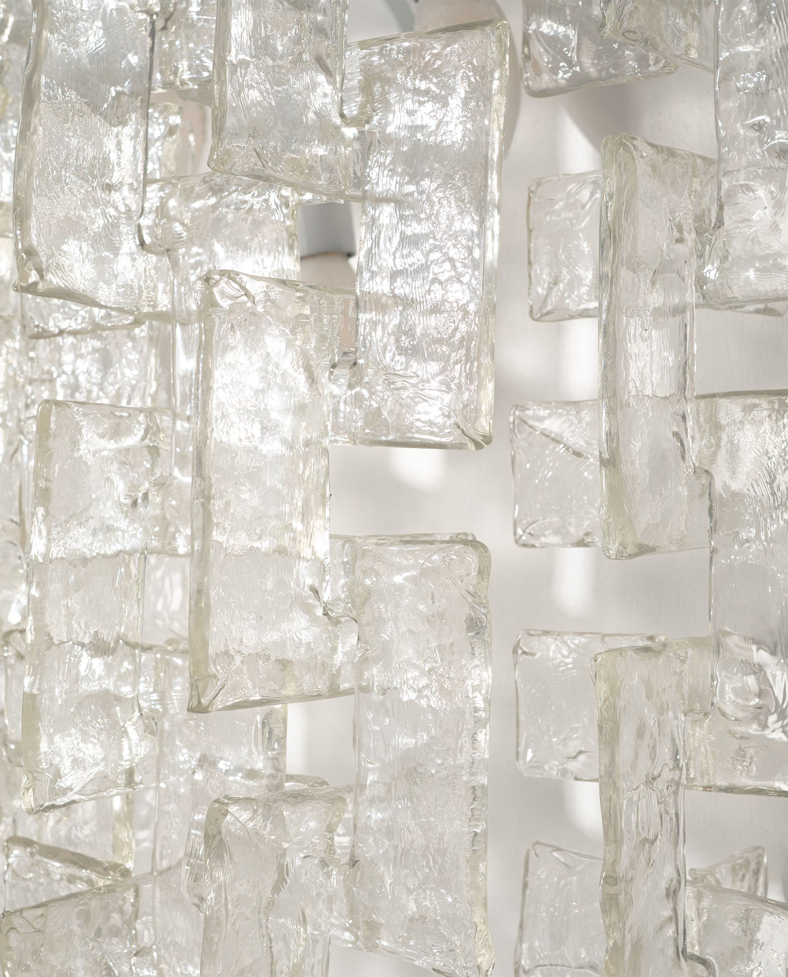 Glass_Pendant_Wall_Lamp_by_Carlo_Nason_in_Lacquered_Steel,_Italy_1970s