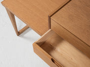 Midcentury_bench_and_container_in_oak_by_Aksel_Kjersgaard_1960s