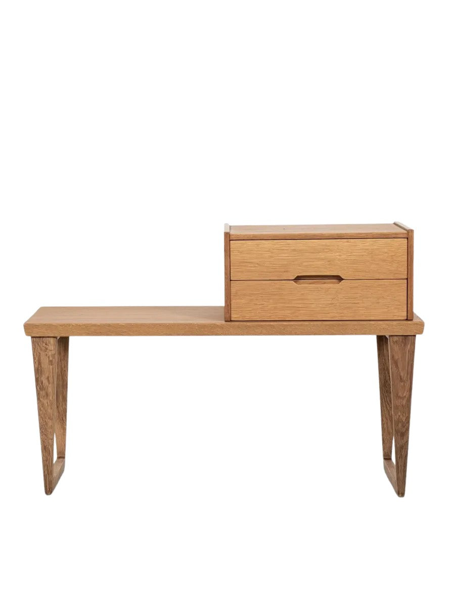 Midcentury_bench_and_container_in_oak_by_Aksel_Kjersgaard_1960s