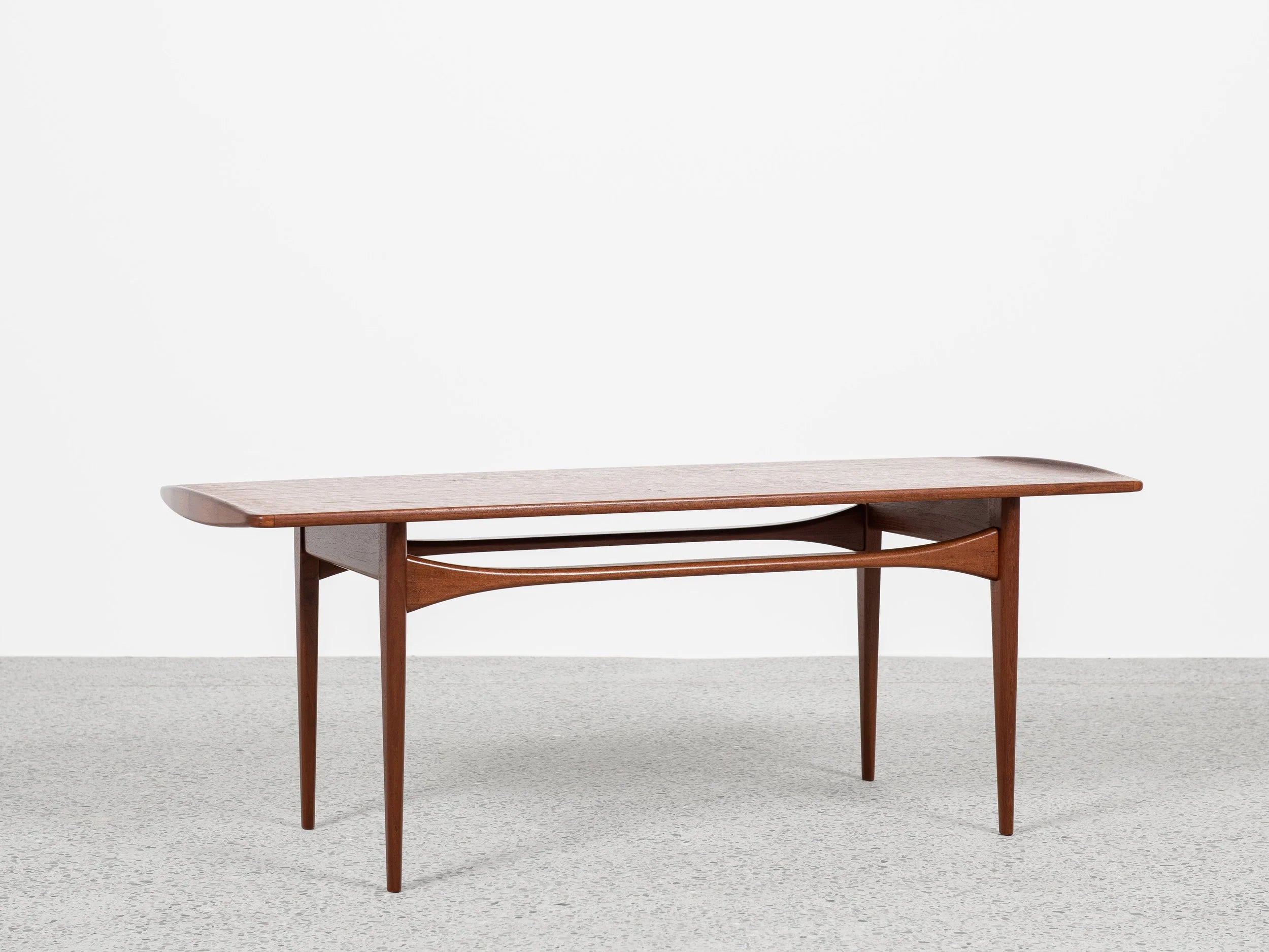 Midcentury_coffee_table_in_teak_by_Tove_&_Edvard_Kindt-Larsen_for_France_&_Søn_1960s