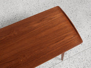 Midcentury_coffee_table_in_teak_by_Tove_&_Edvard_Kindt-Larsen_for_France_&_Søn_1960s