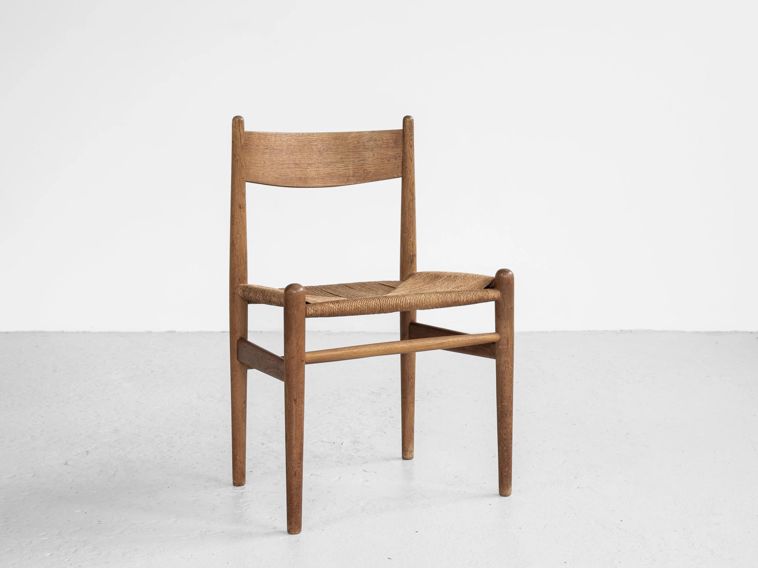 Midcentury_Danish_CH36_chair_in_oak_by_Hans_Wegner_for_Carl_Hansen_&_Søn