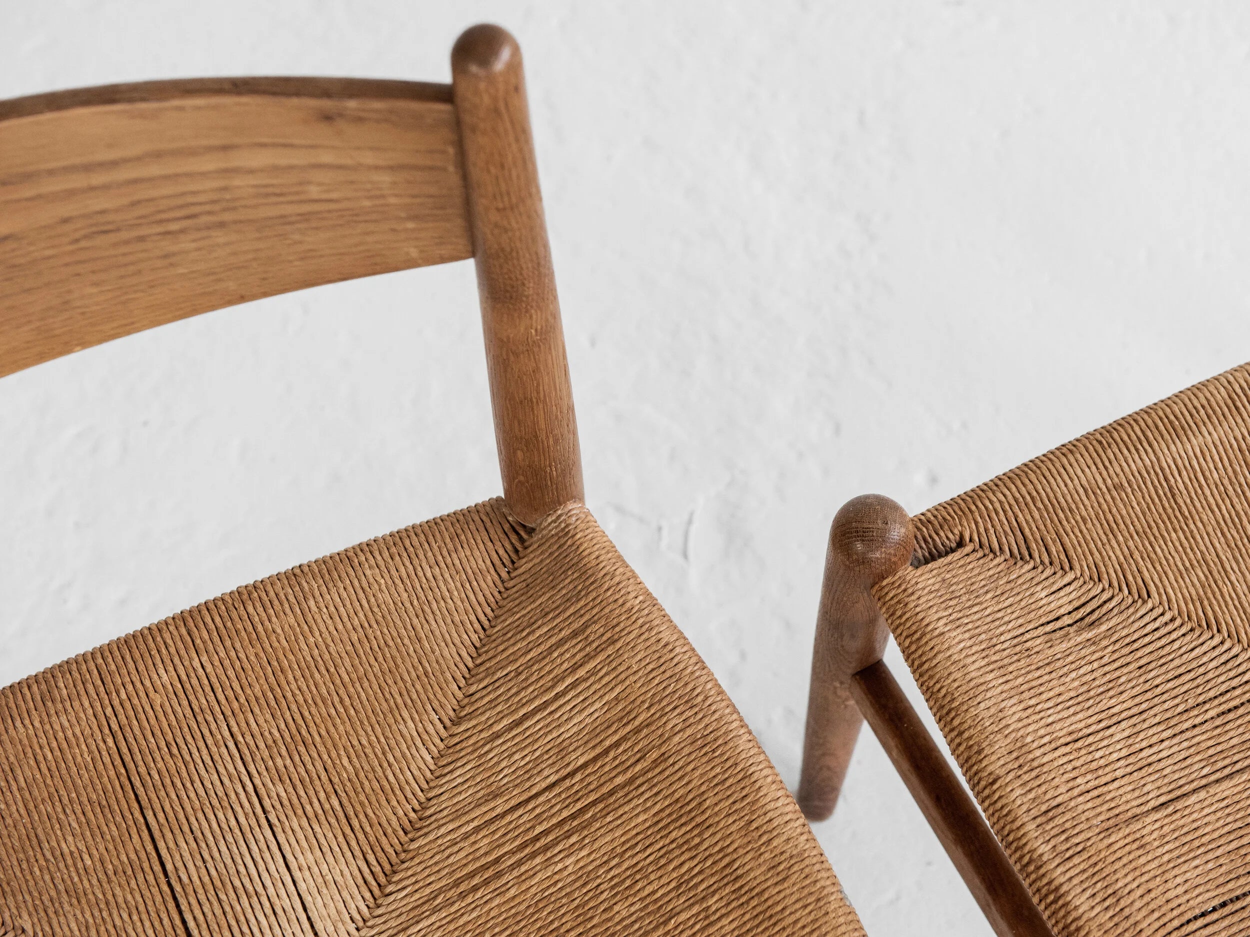 Midcentury_Danish_CH36_chair_in_oak_by_Hans_Wegner_for_Carl_Hansen_&_Søn