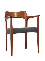 Midcentury_Danish_chair_with_armrests_in_teak_by_Arne_Hovmand_Olsen_for_Mogens_Kold_1960s