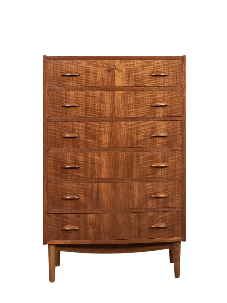 Midcentury_Danish_chest_in_teak_1960s,_bowed_front_with_half_moon_drawer_handles