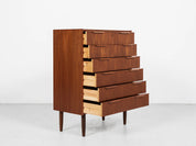 Midcentury_Danish_chest_of_6_drawers_in_teak_1960s