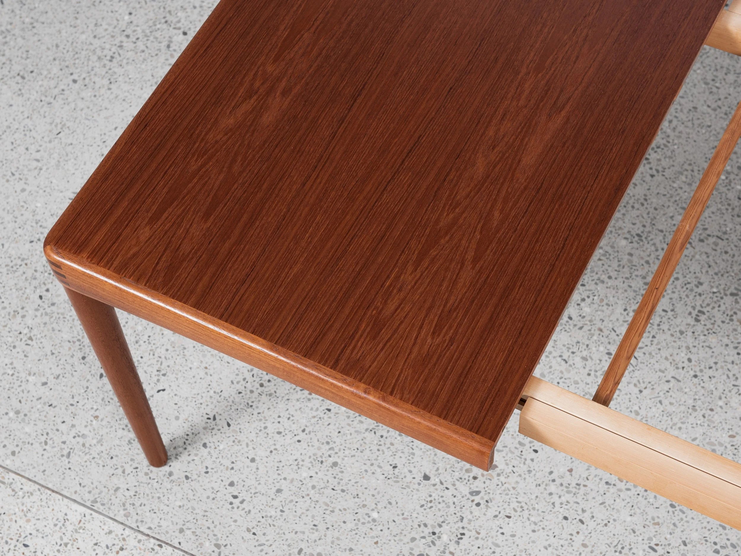 Midcentury_Danish_dining_table_in_teak_by_HW_Klein_for_Bramin_from_1971
