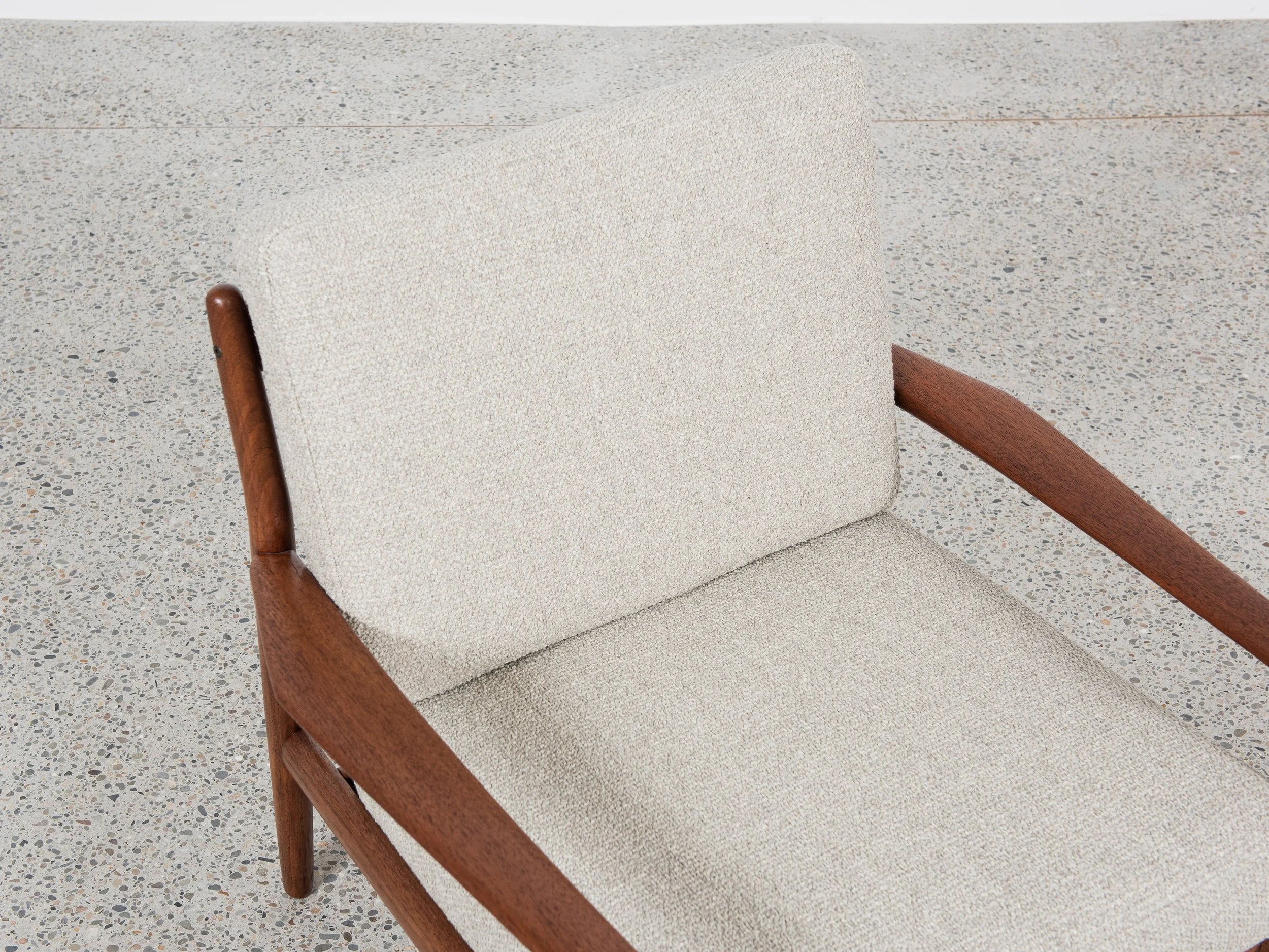 Midcentury_Danish_easy_chair_in_teak_by_Svend_Aage_Eriksen_for_Glostrup_1960s