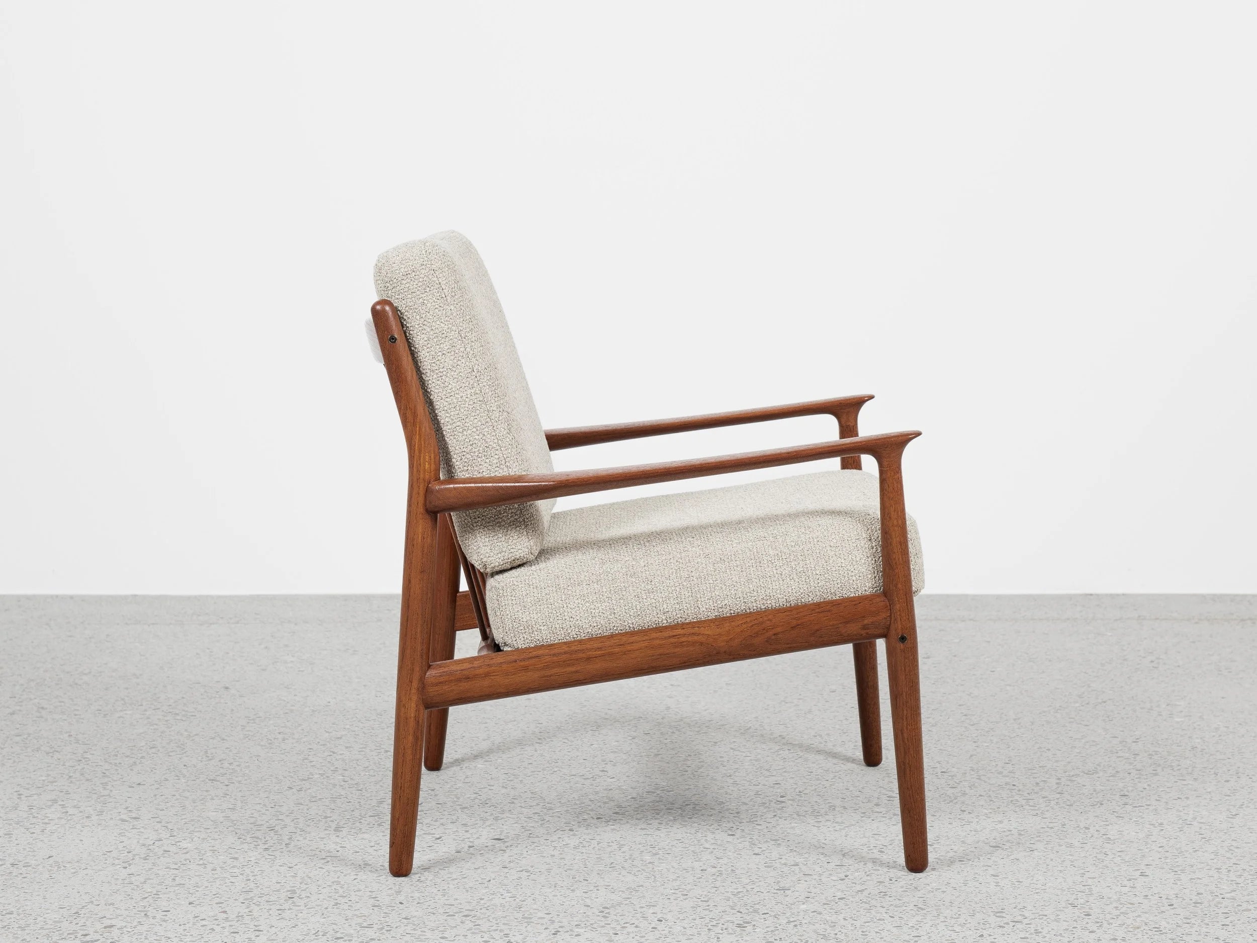 Midcentury_Danish_easy_chair_in_teak_by_Svend_Aage_Eriksen_for_Glostrup_1960s