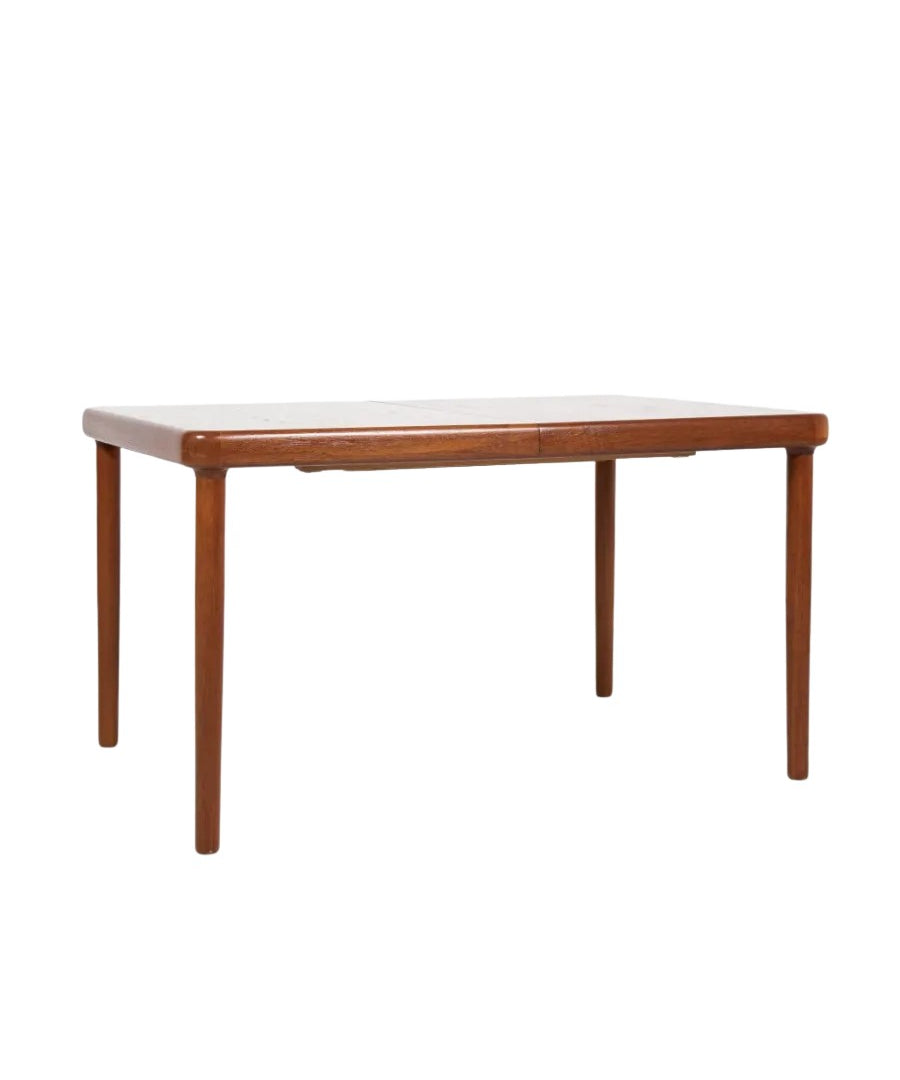 Midcentury_extendable_dining_table_in_teak_1960s_with_rounded_corners_and_butterfly_extension