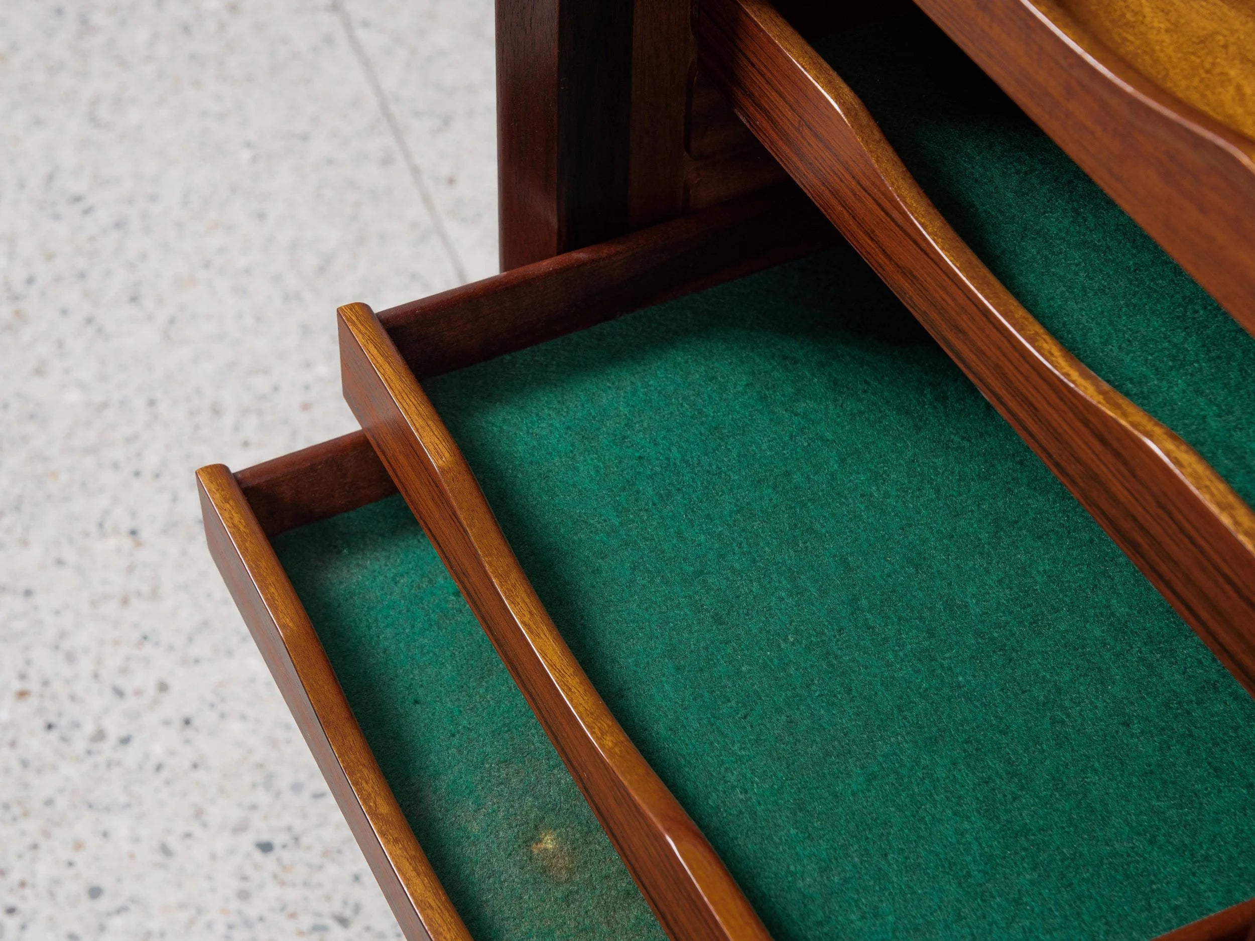 Midcentury_highboard_Model_13_in_rosewood_by_Omann_Jun_1960s