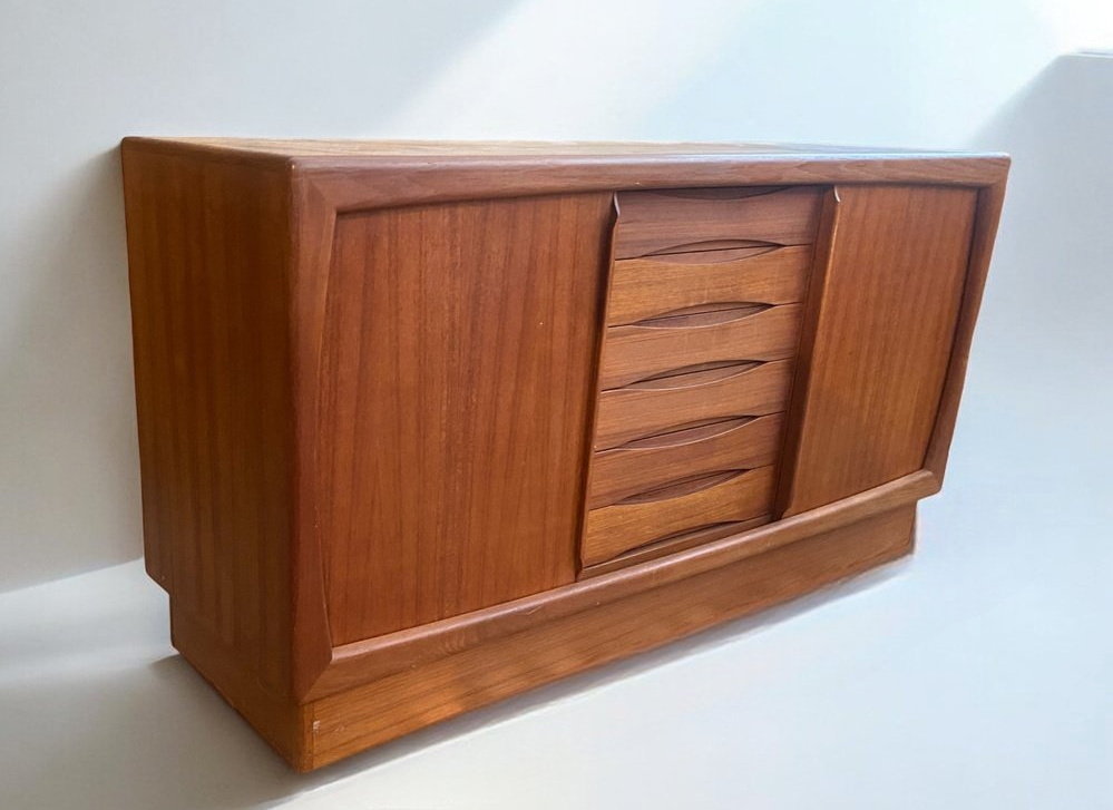 Mid-Century_Sideboard_with_6_Drawers_from_Dyrlund,_Denmark,_1960s
