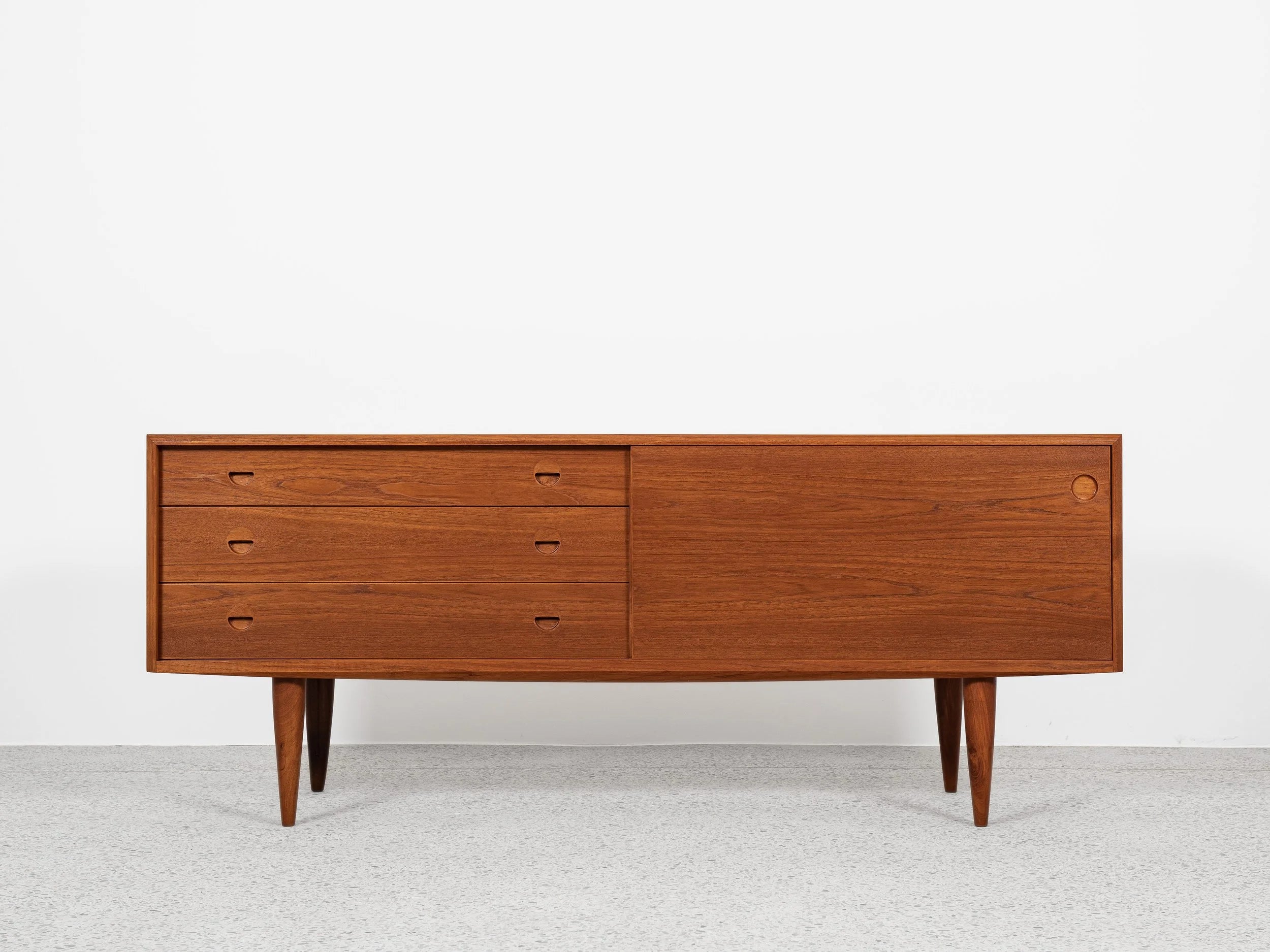 Midcentury_sideboard_by_Takashi_Okamura_&_Erik_Marquardsen_for_O._Bank_Larsen_1960s