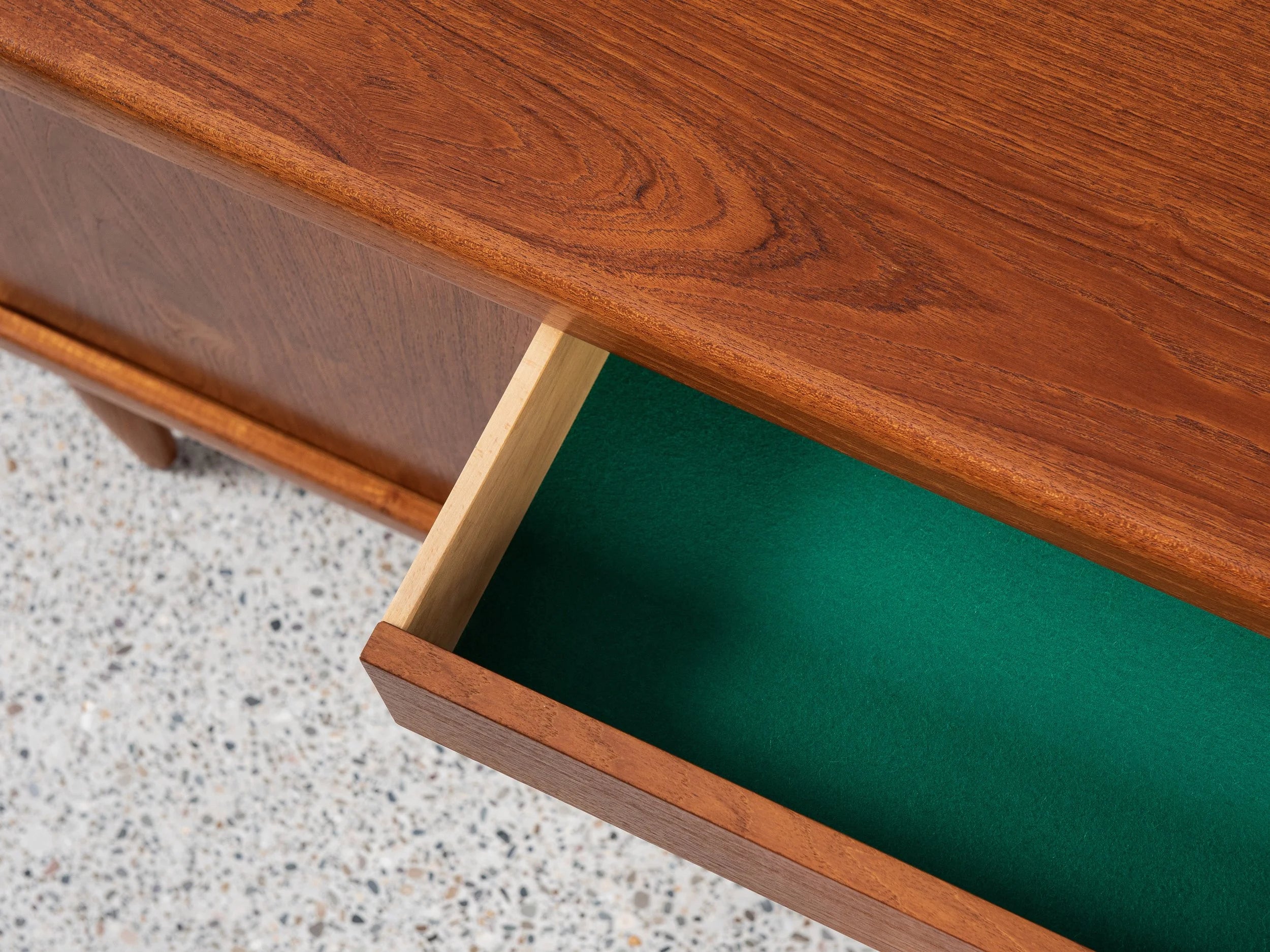 Midcentury_Danish_sideboard_in_teak_by_HW_Klein_for_Bramin_1960s