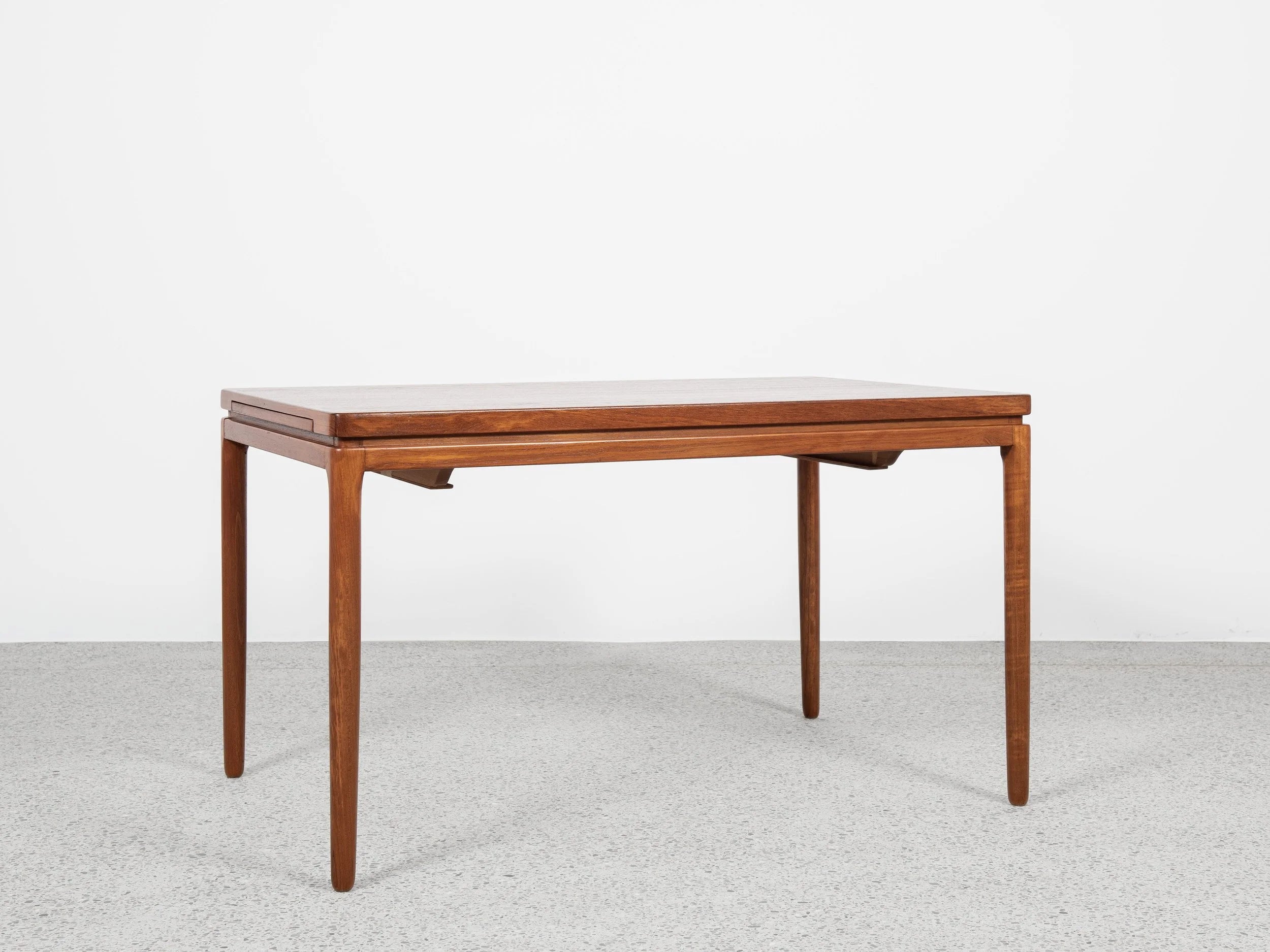 Midcentury_Danish_smaller_dining_table_in_teak_by_Christian_Linneberg_1960s